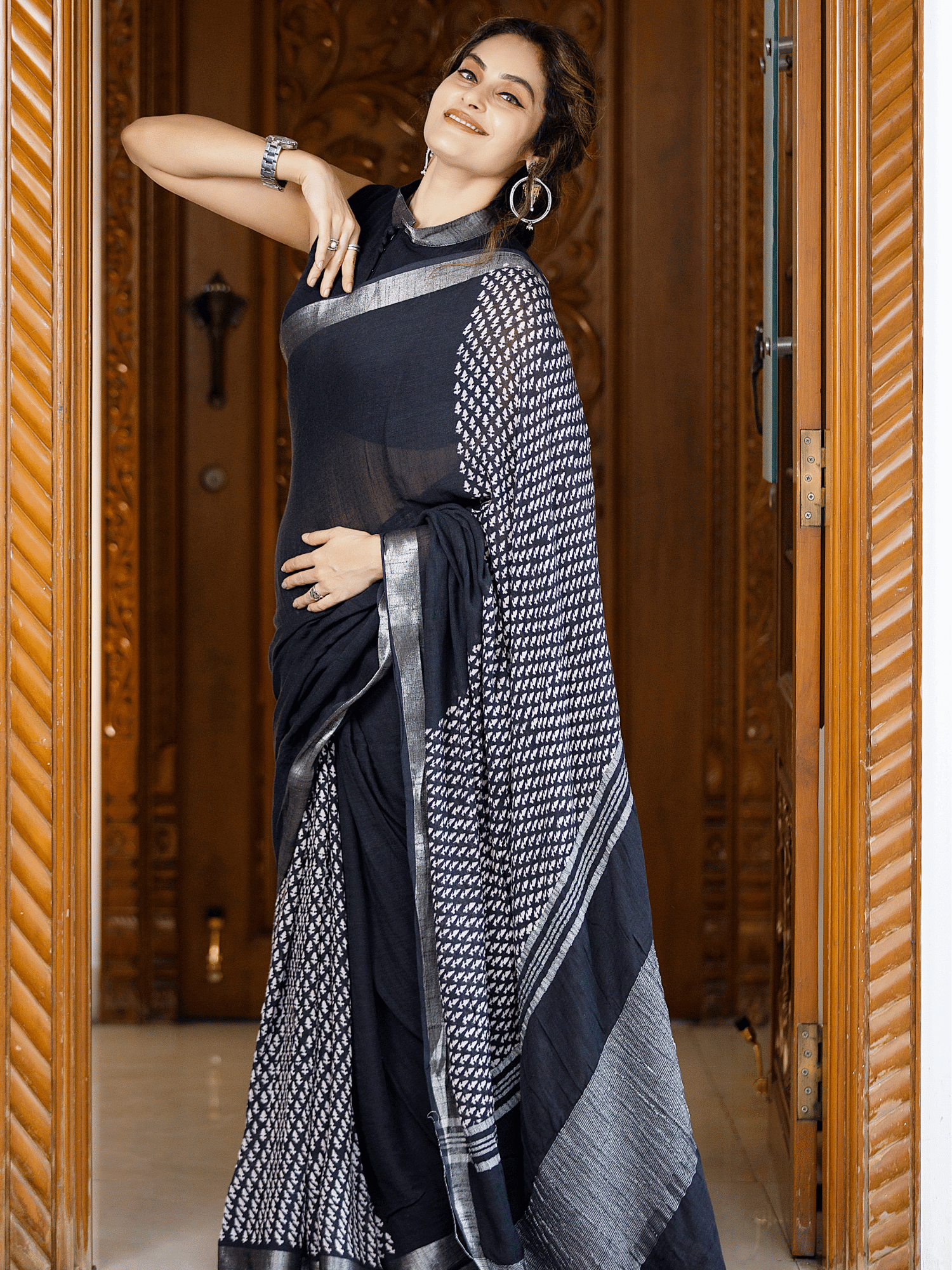Kala Jamun (Saree + Unstitched Blouse Piece)