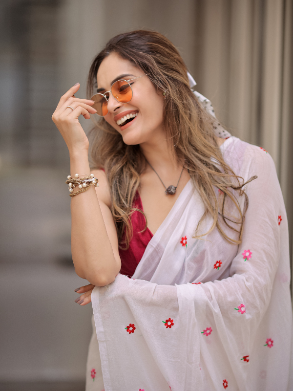 Insta Blush (Hand Embroidery Mul Mul Cotton Saree)