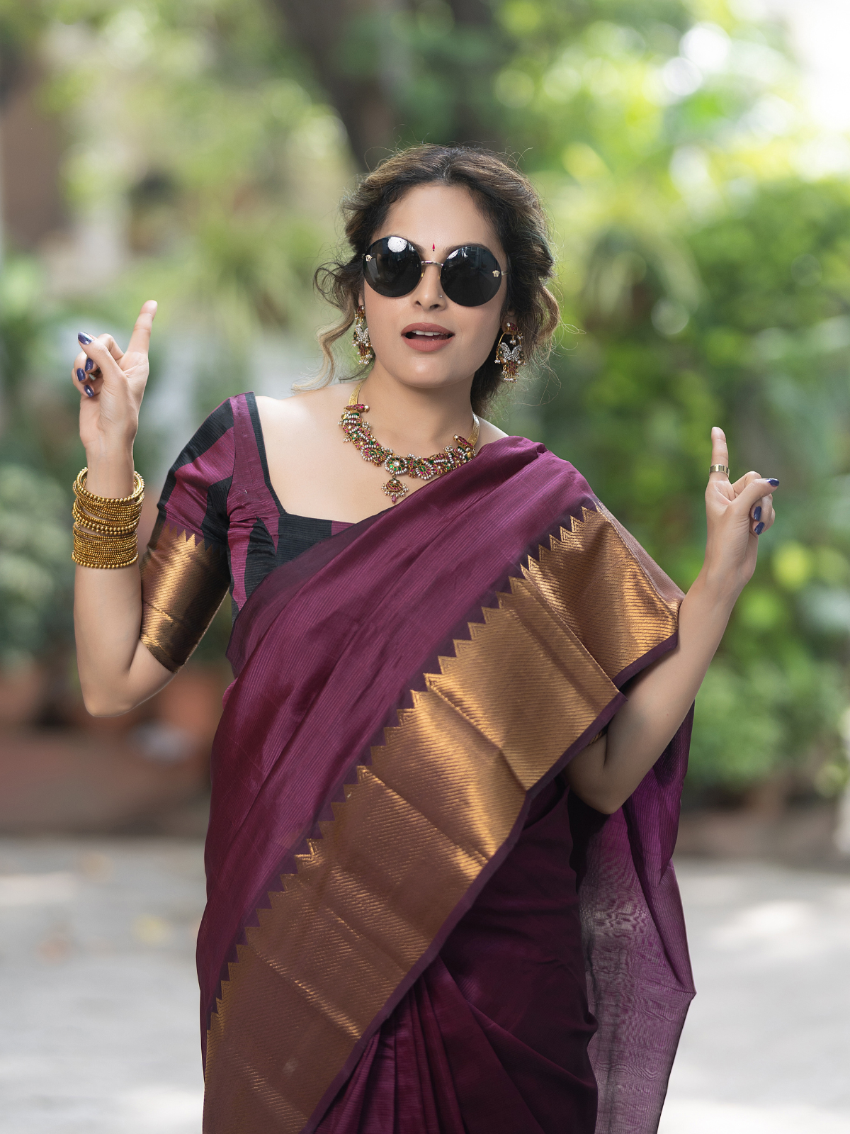 Pankhuri (Handwoven Silk Cotton Saree + Running Blouse Fabric)