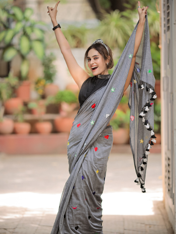 Selfie Stunner (Hand Embroidery Mul Mul Cotton Saree)