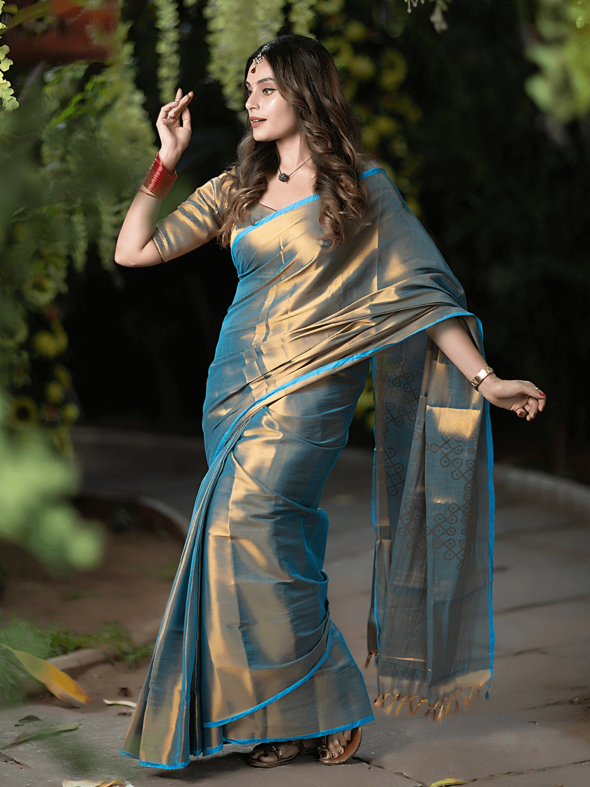 Miraya (Saree + Printed Blouse Piece)