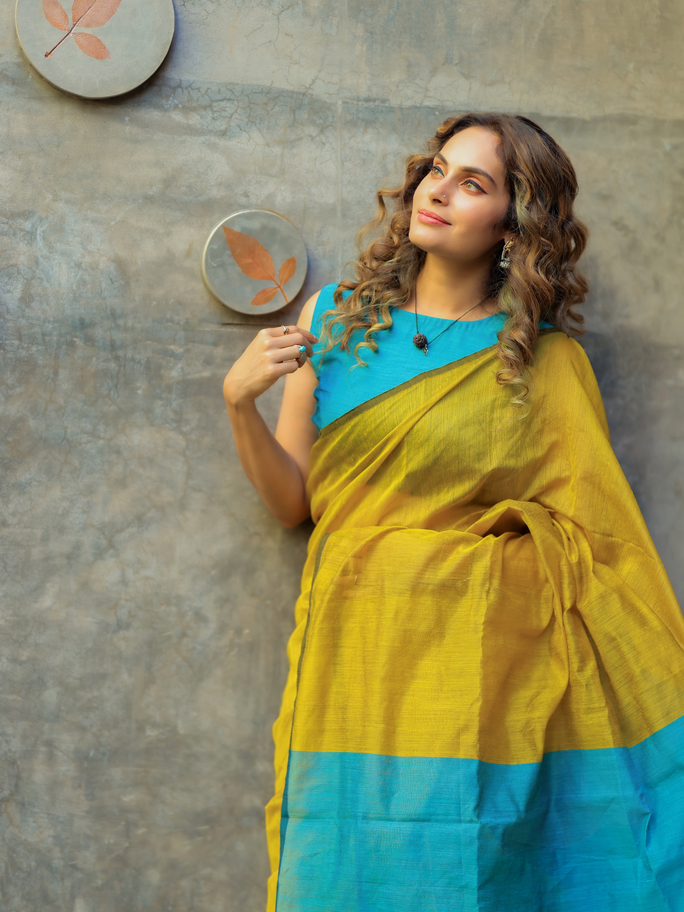 Thandai (Handwoven Cotton And Silk Weaving Saree + Unstitched Blouse Piece)