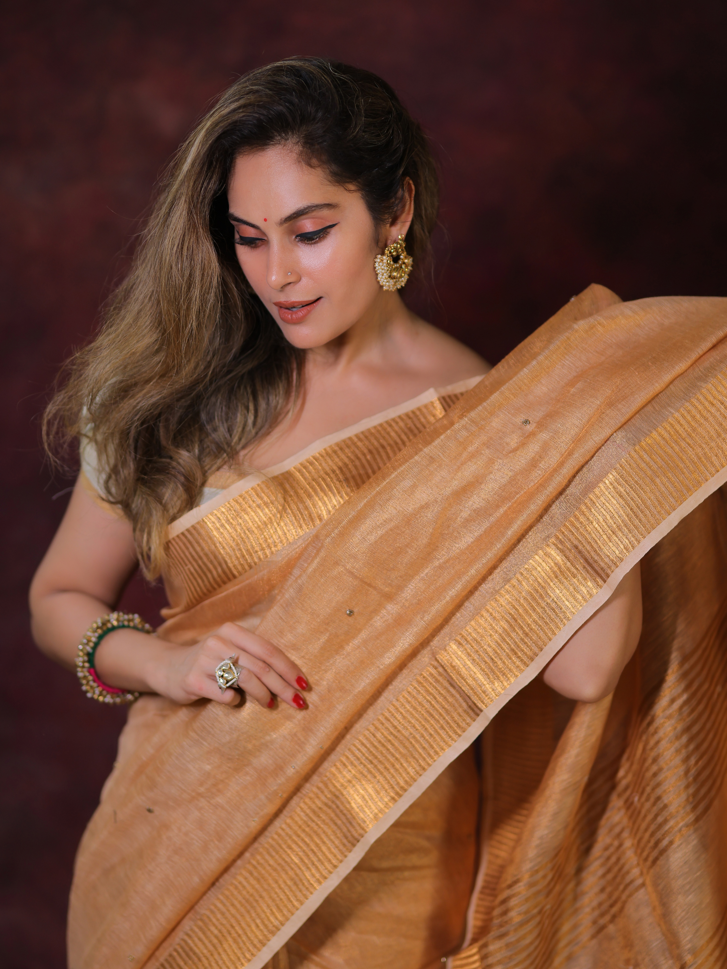 Kunefe (Tissue Silk Saree + Unstitched Blouse Piece)