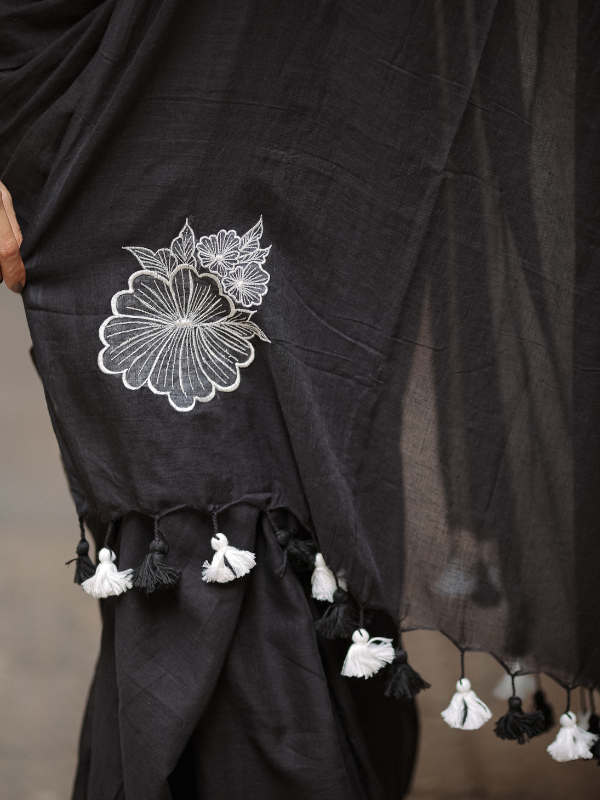 Like & Luxe (Hand Embroidery Mul Mul Cotton Saree)