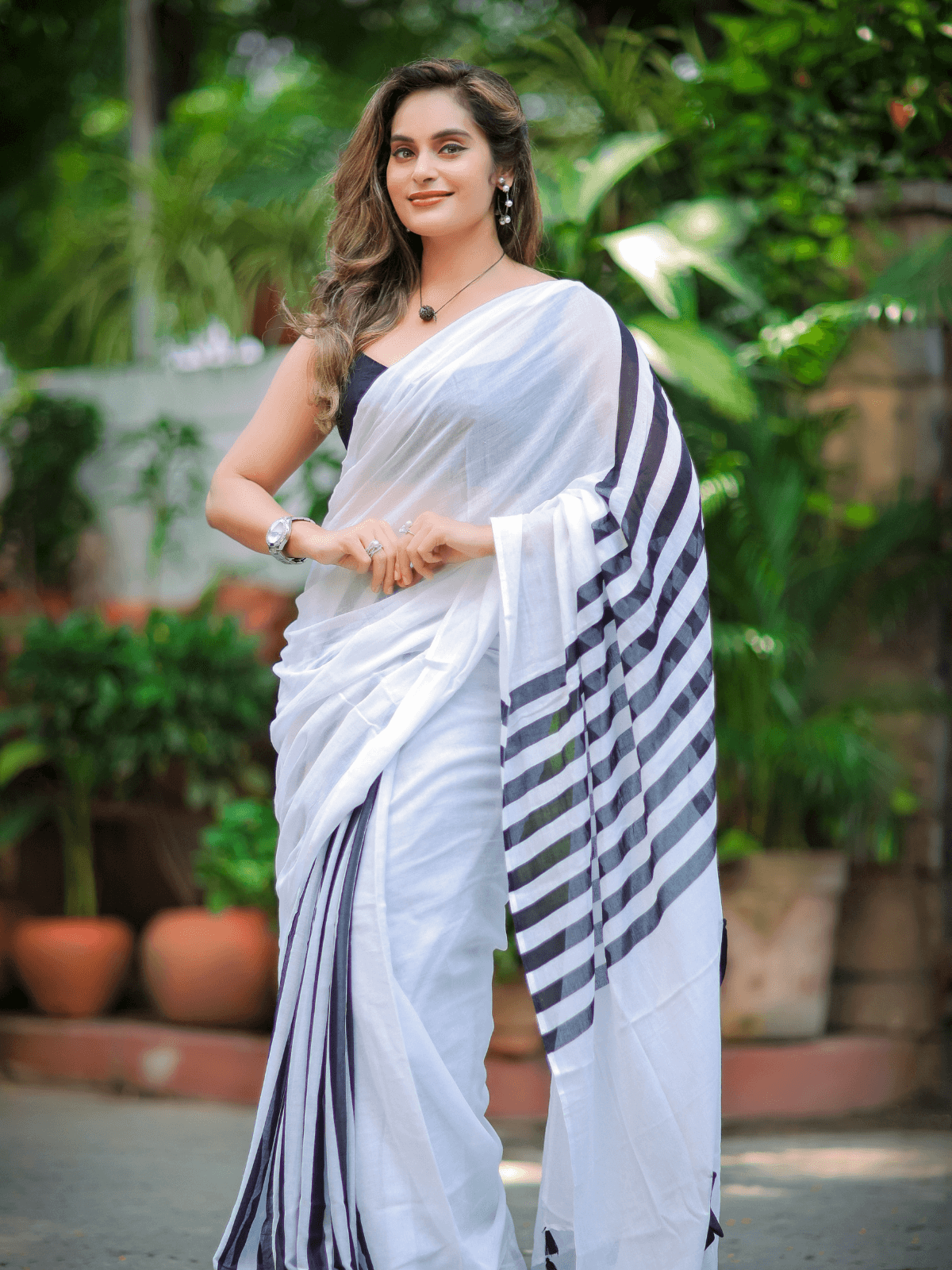 Drama Queen (Pure Mul Cotton Saree)