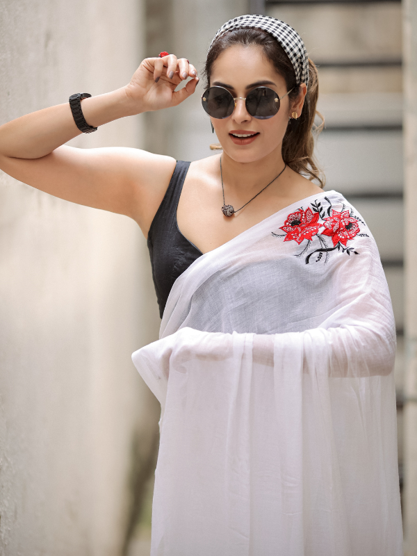 Social Chic (Hand Embroidery Mul Mul Cotton Saree)