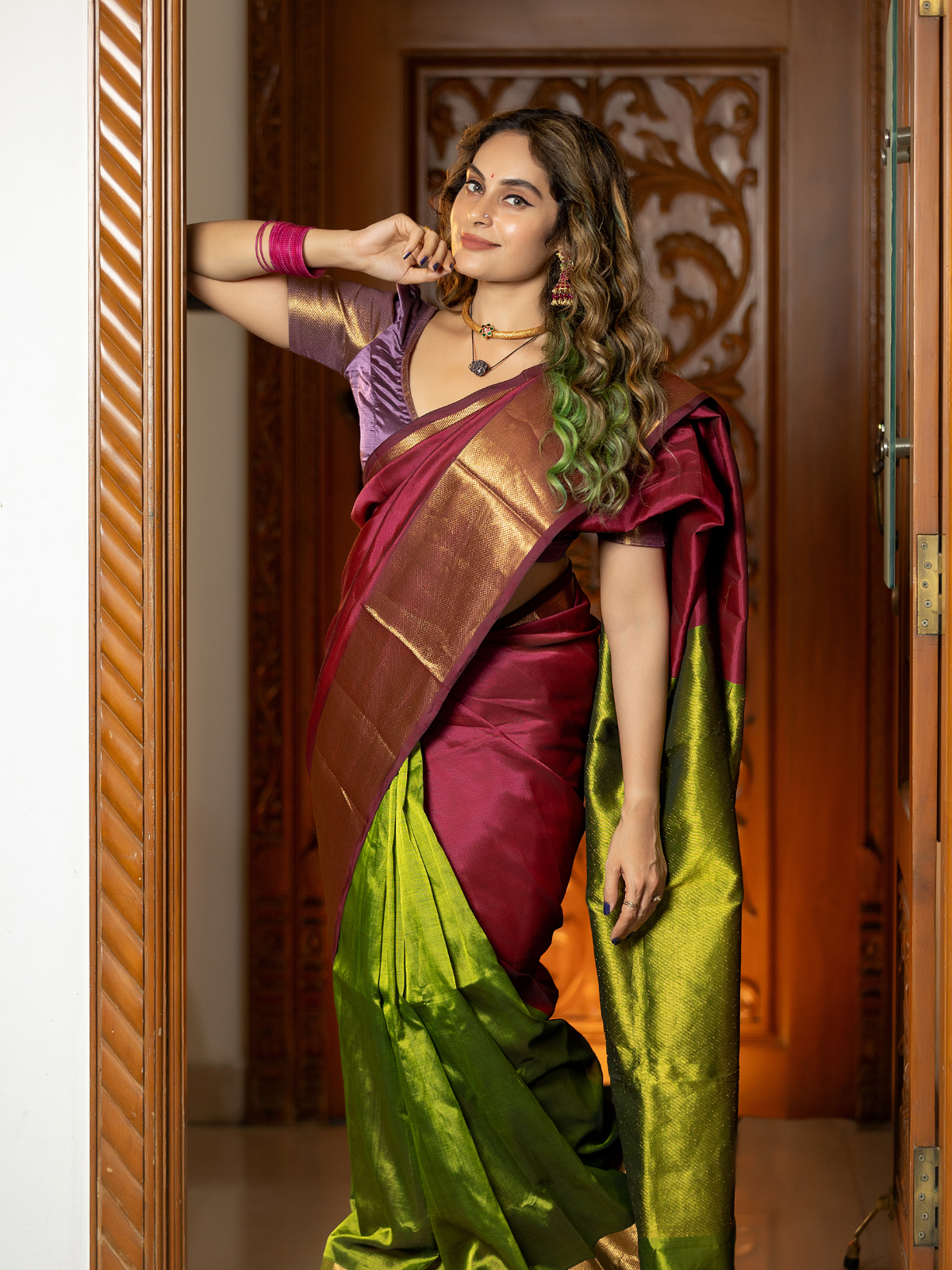 Pratibha (Handwoven Silk Cotton Saree + Running Blouse Fabric)
