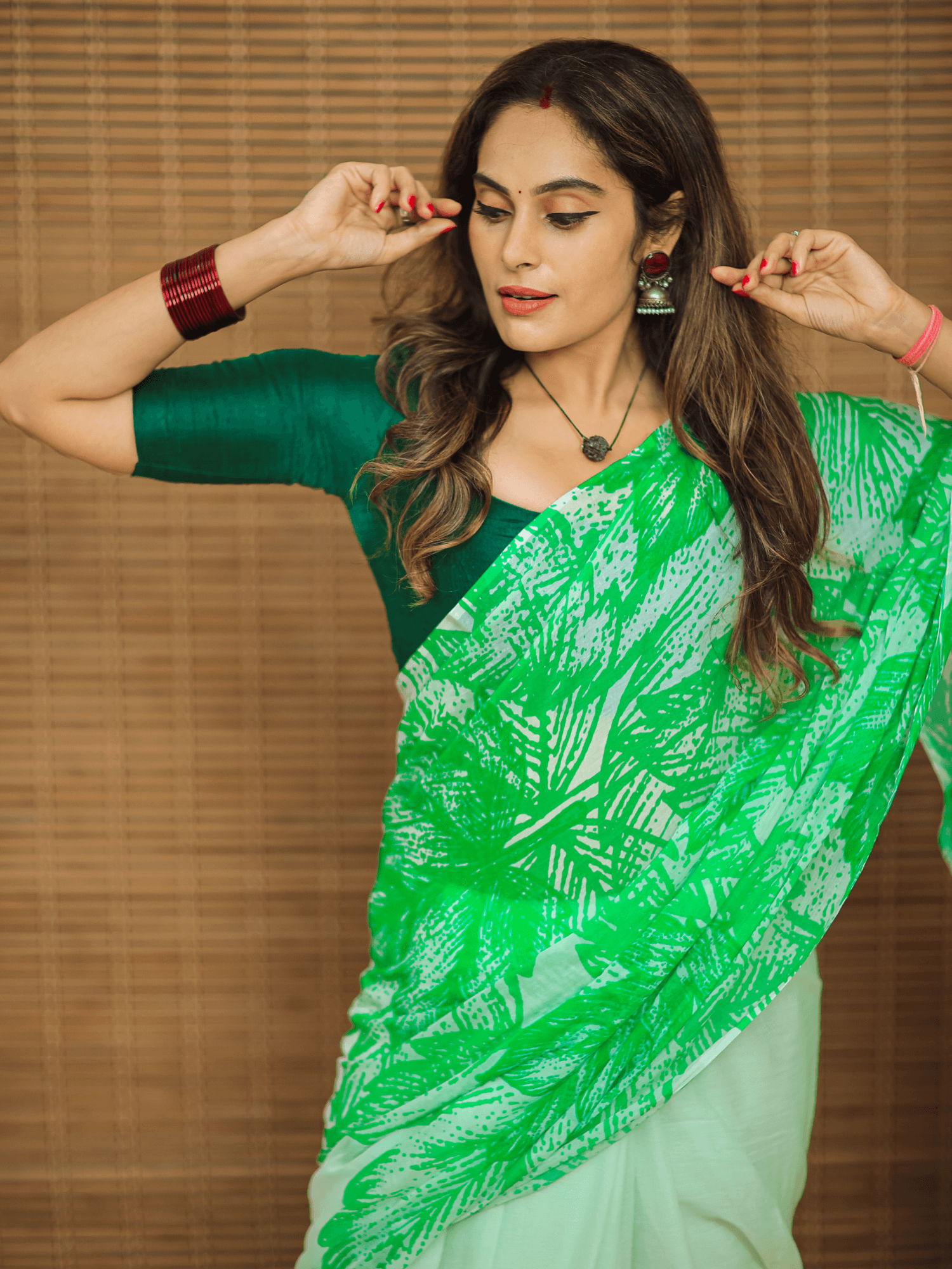 Leafy Emeralds (Pure Mul Cotton Saree)