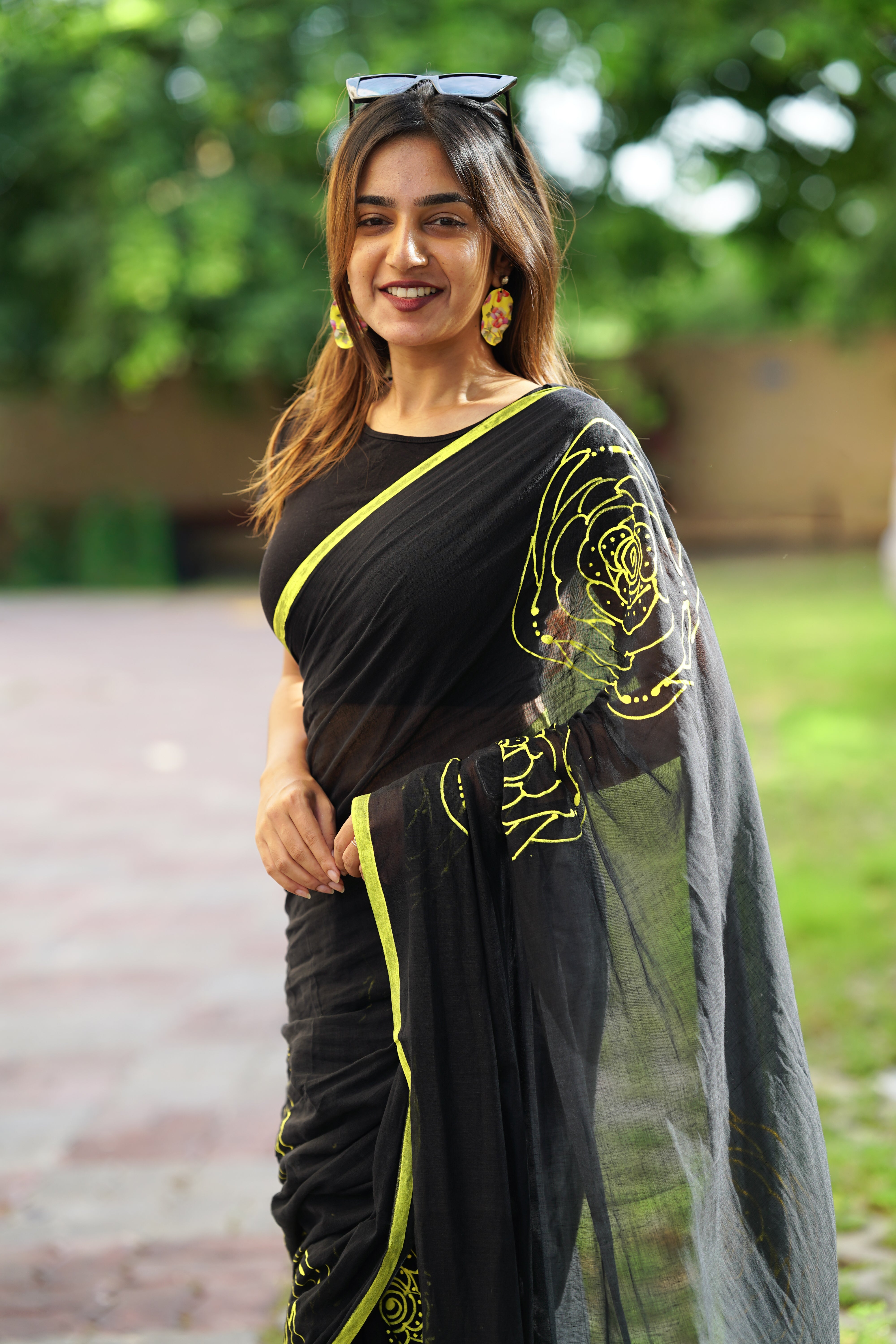 Midnight Neon Bloom (Mul Cotton Saree)