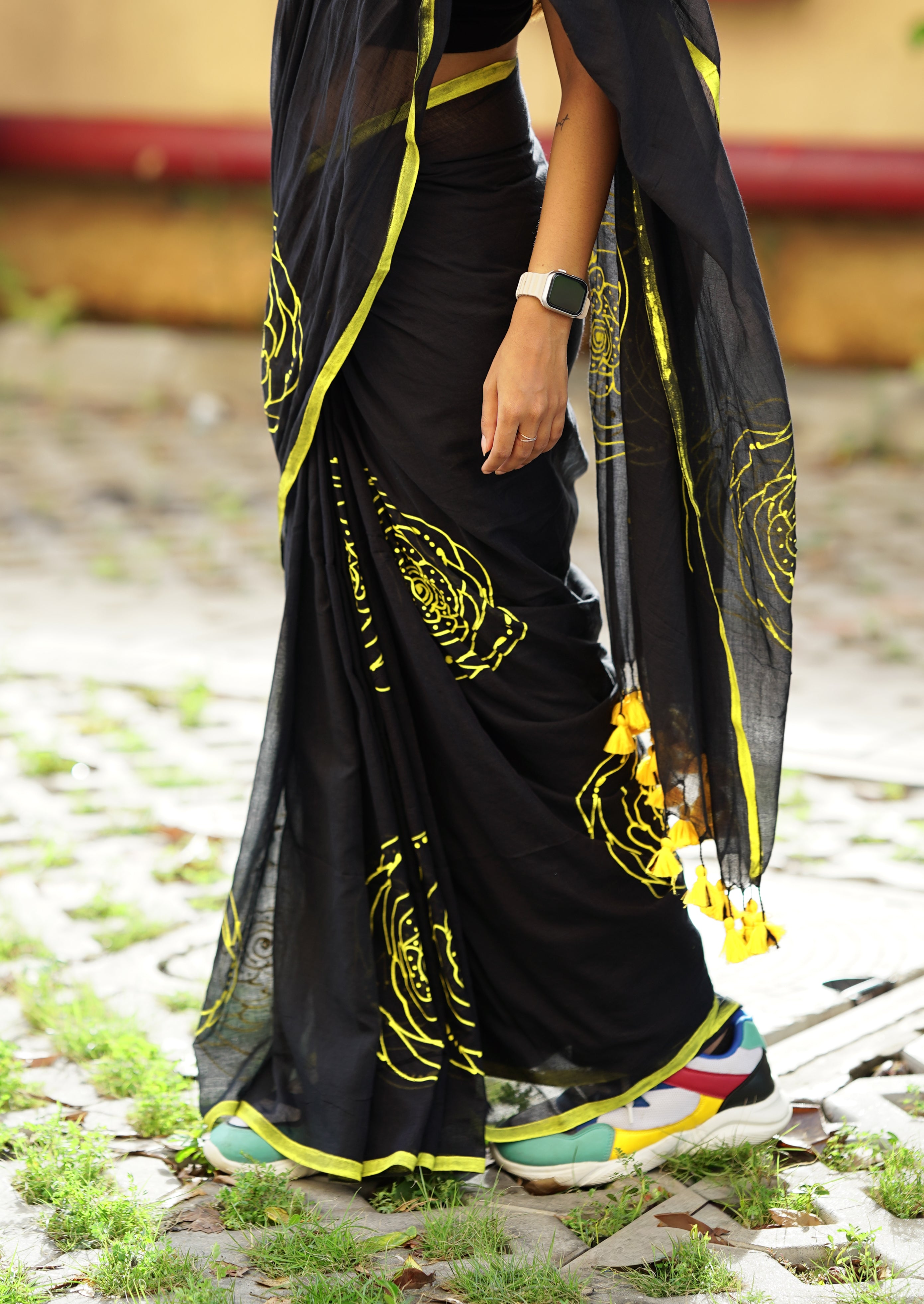 Midnight Neon Bloom (Mul Cotton Saree)