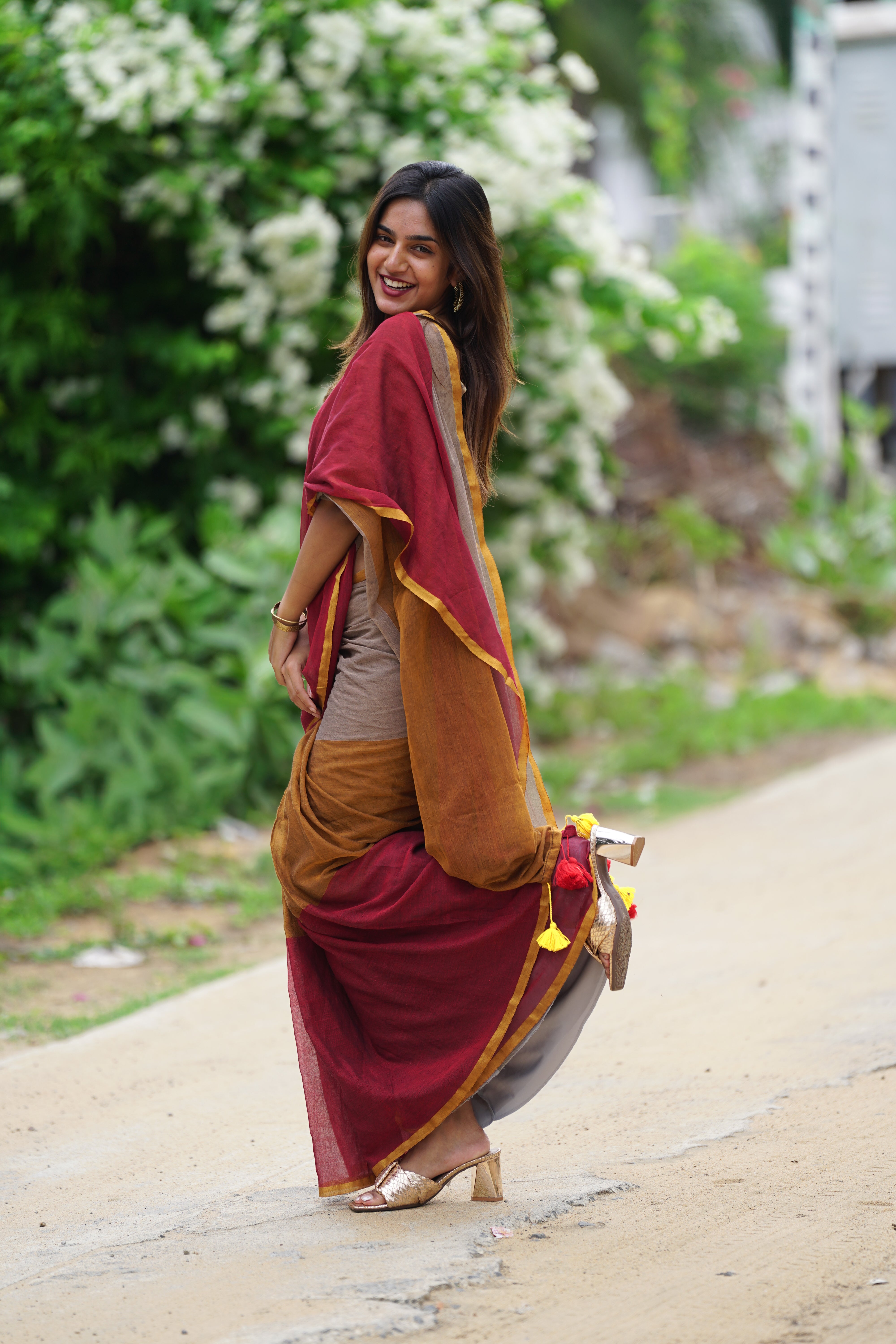 Rustic Glow (Mul Cotton Saree)
