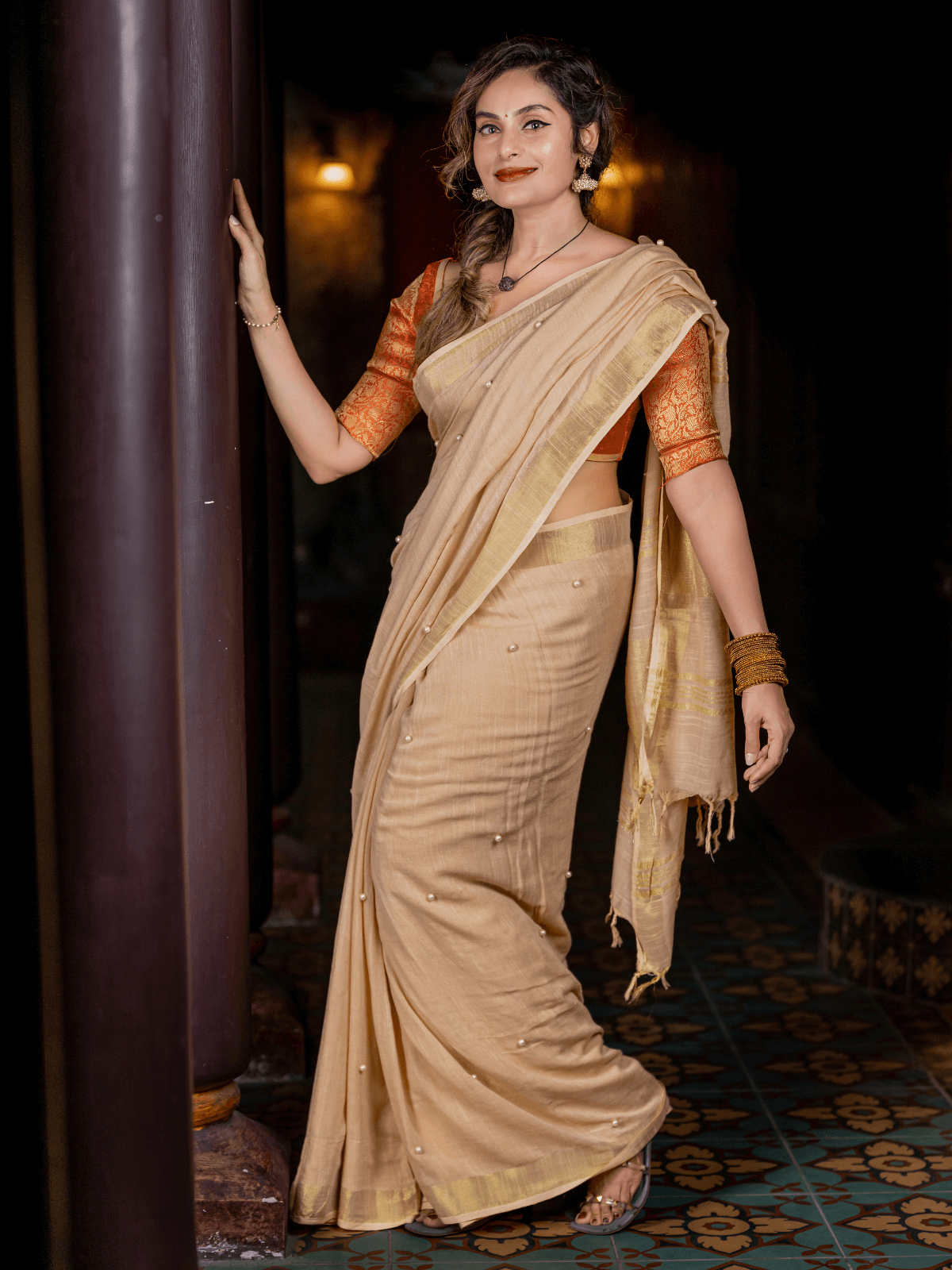 Moti Choor Saree (Pearl Delights)