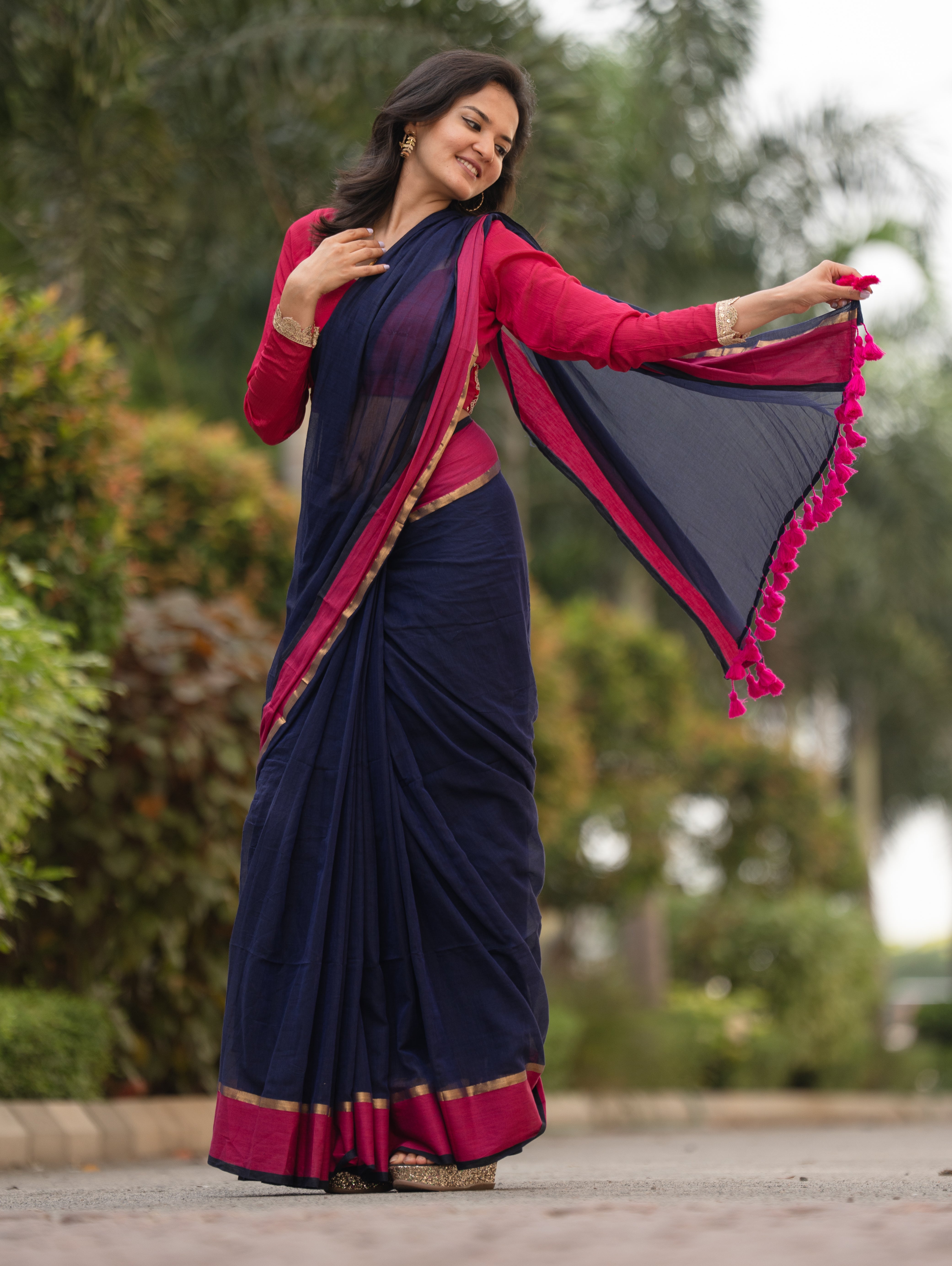 Neelkamal (Mul Mul Cotton Saree)