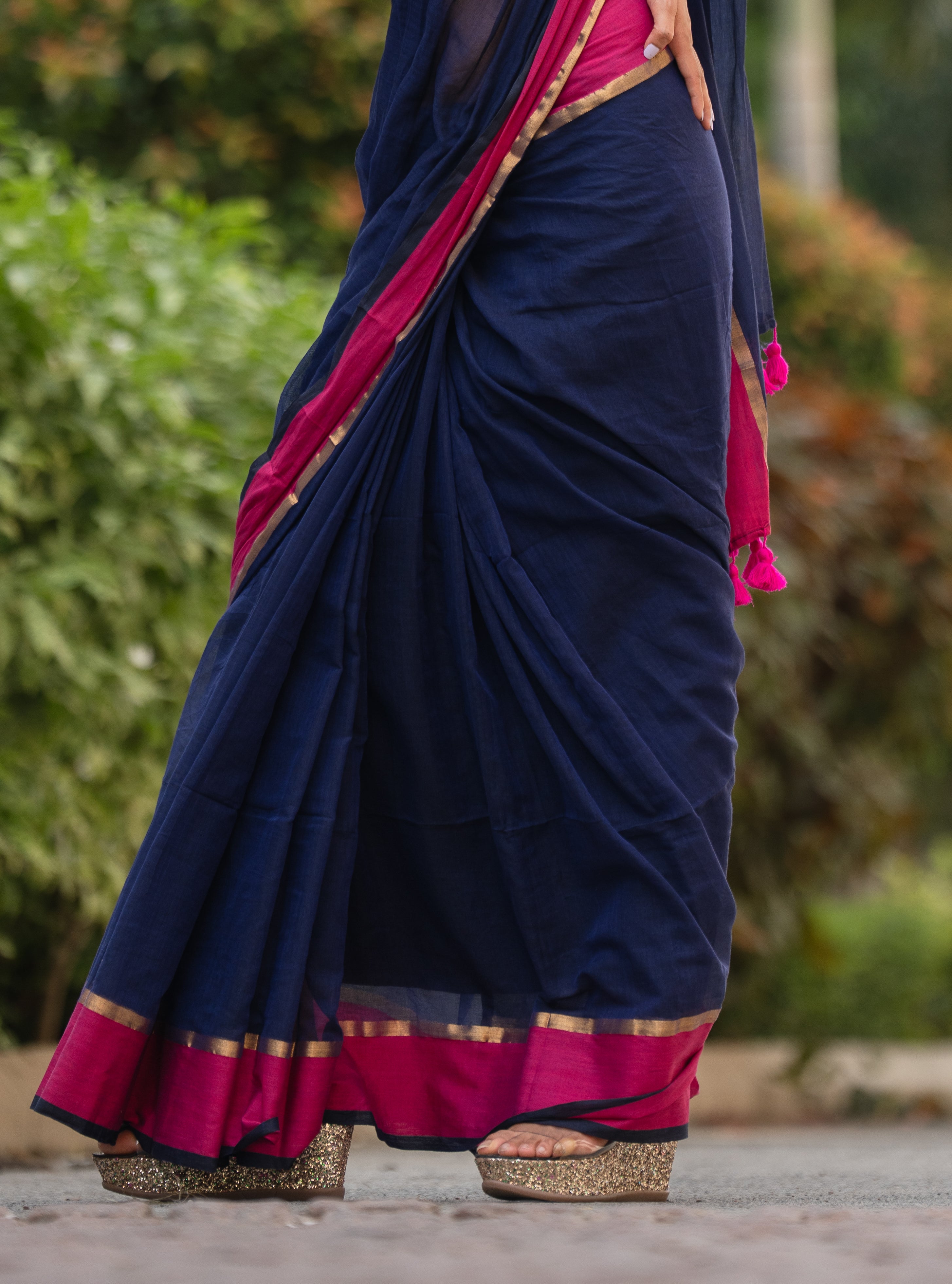 Neelkamal (Mul Mul Cotton Saree)