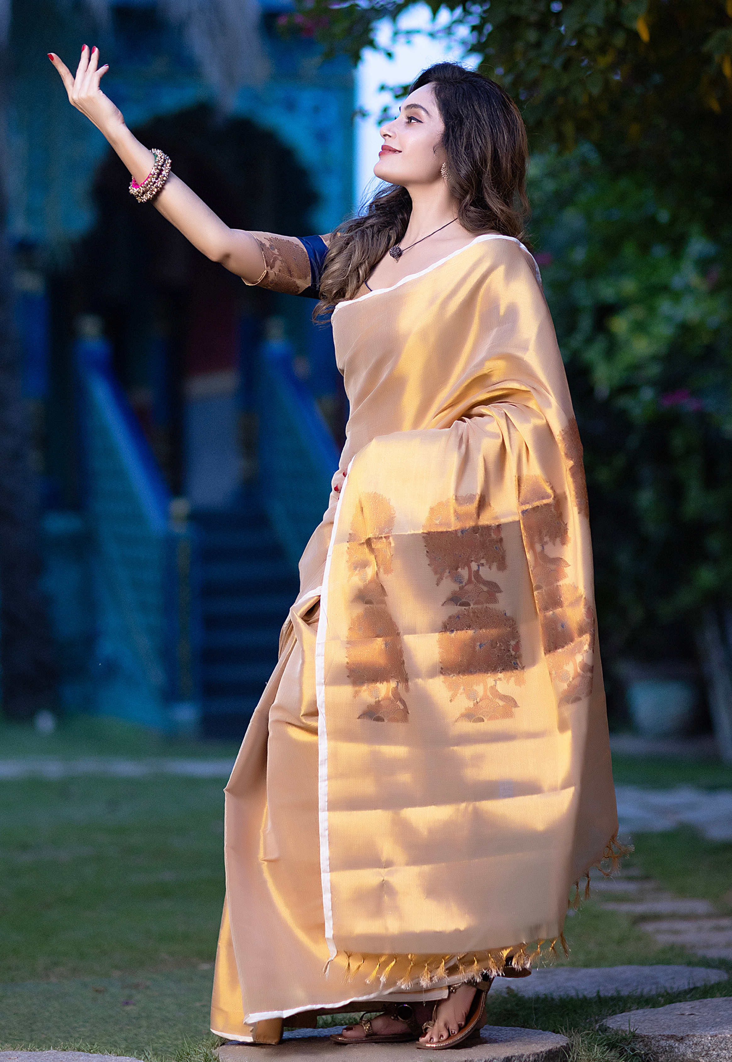 Nitara (Saree + Printed Blouse Piece)