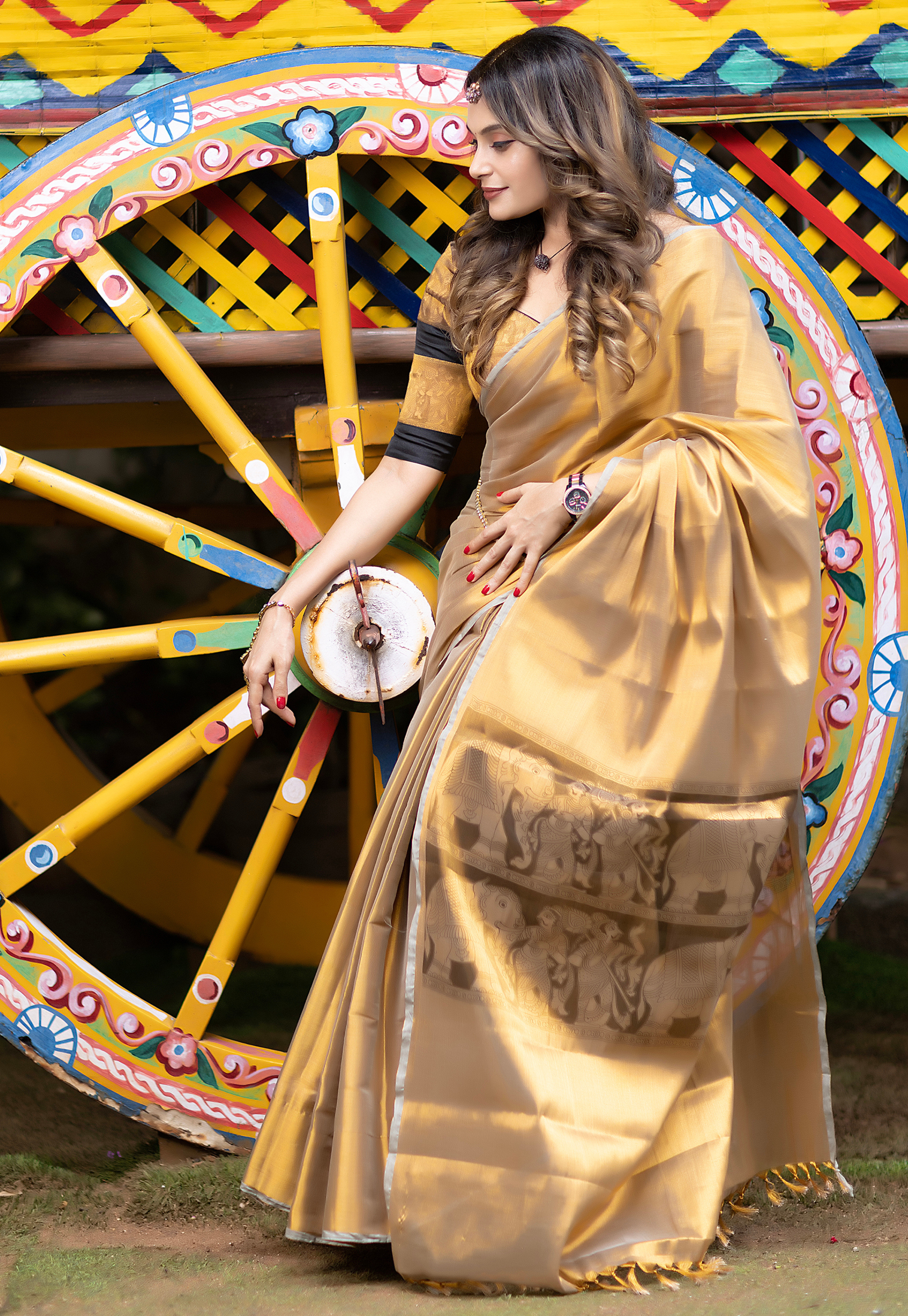 Shrutika (Saree + Printed Blouse Piece)