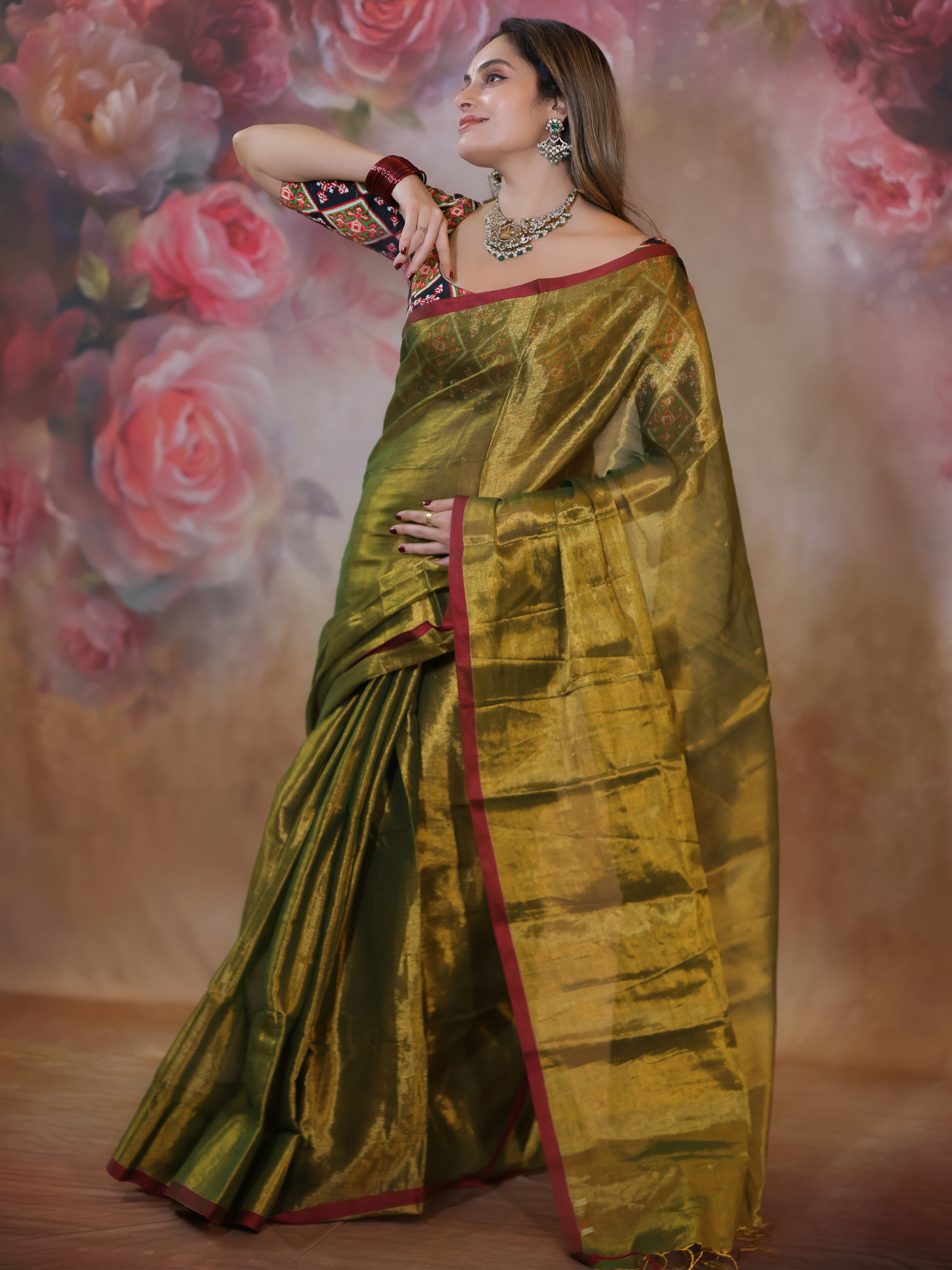 Swarna Ragini (Tissue Mul Saree)