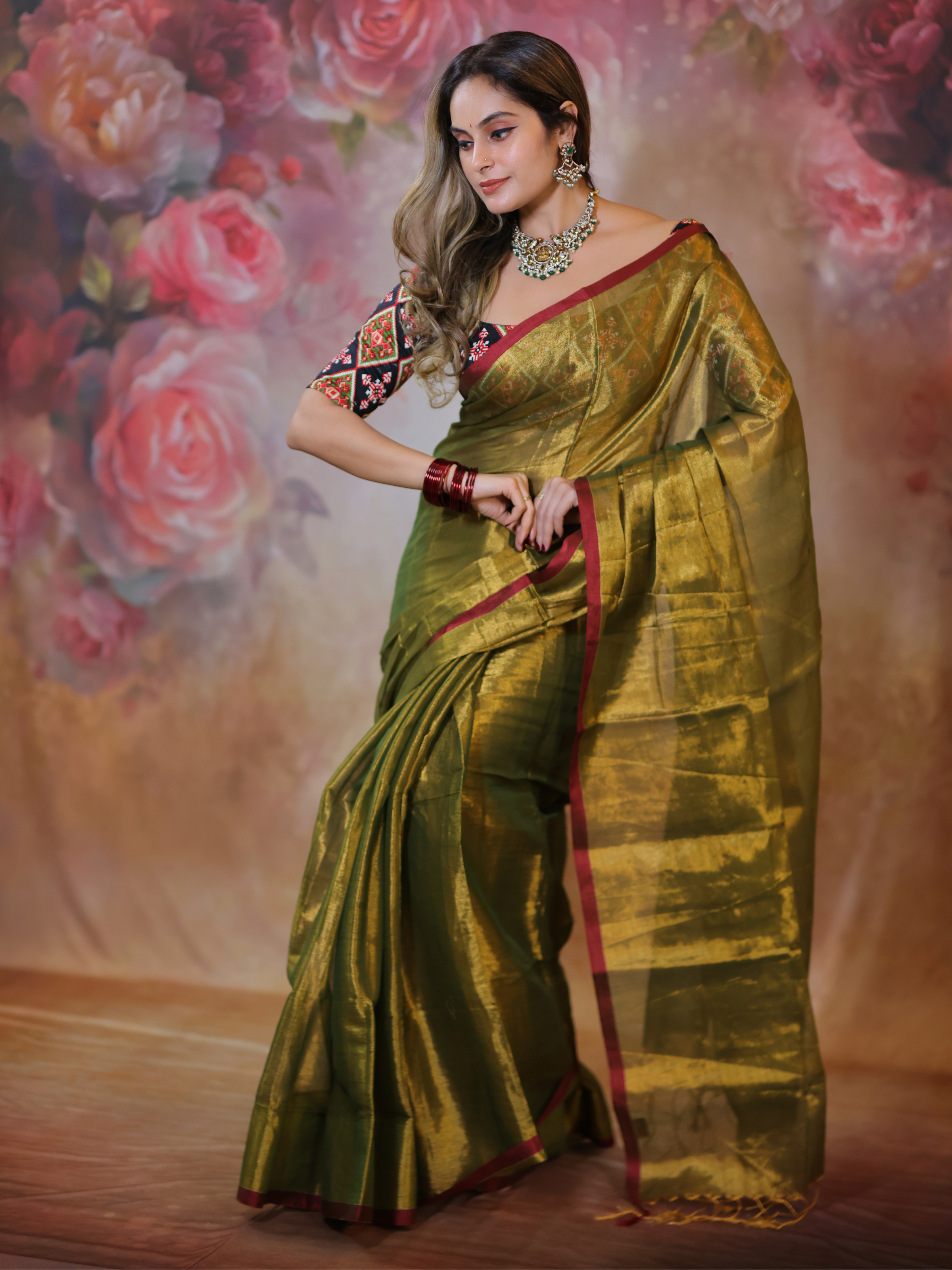 Swarna Ragini (Tissue Mul Saree)