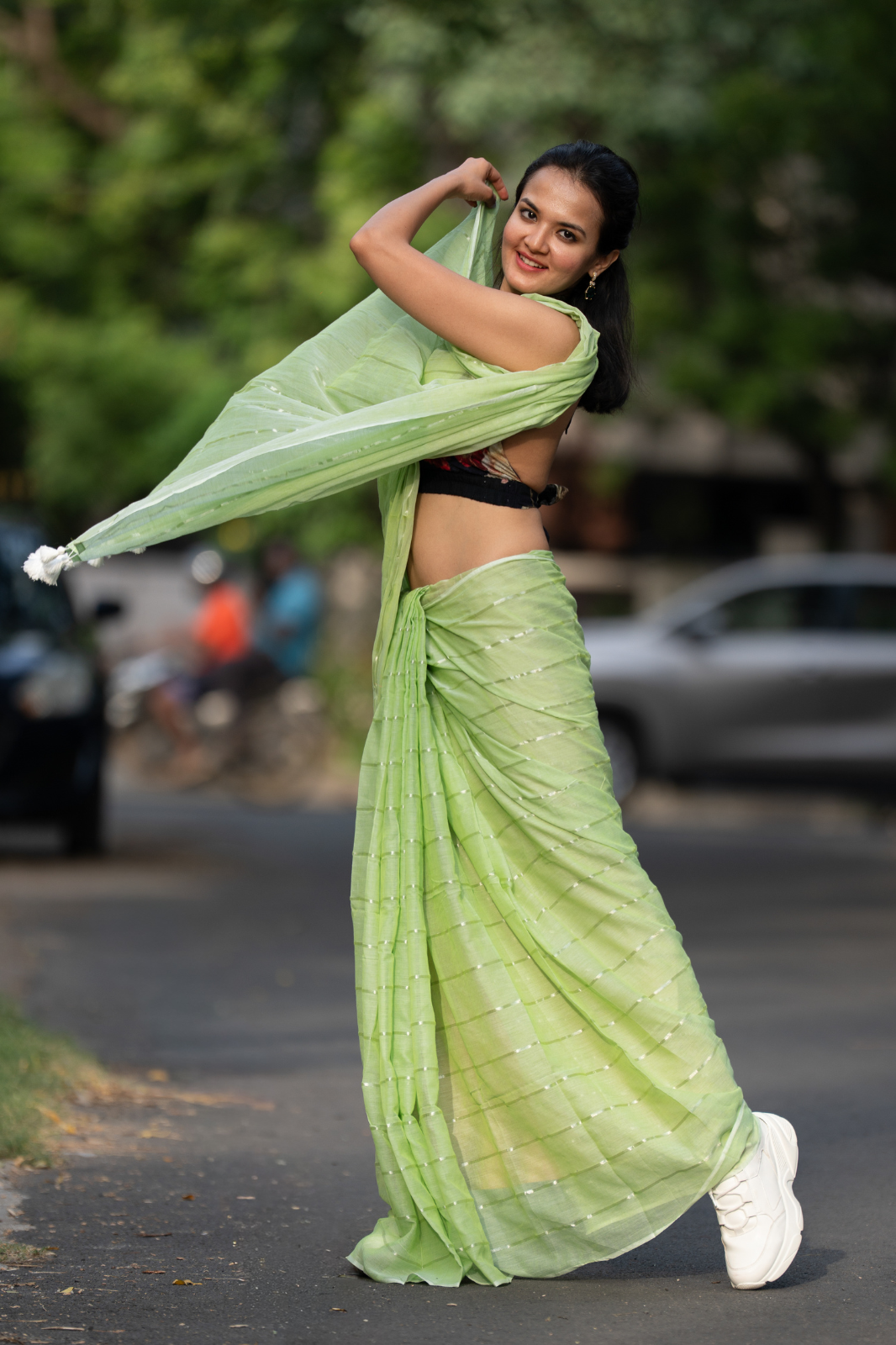 The Verdant Muse (Mul Mul Cotton Saree)