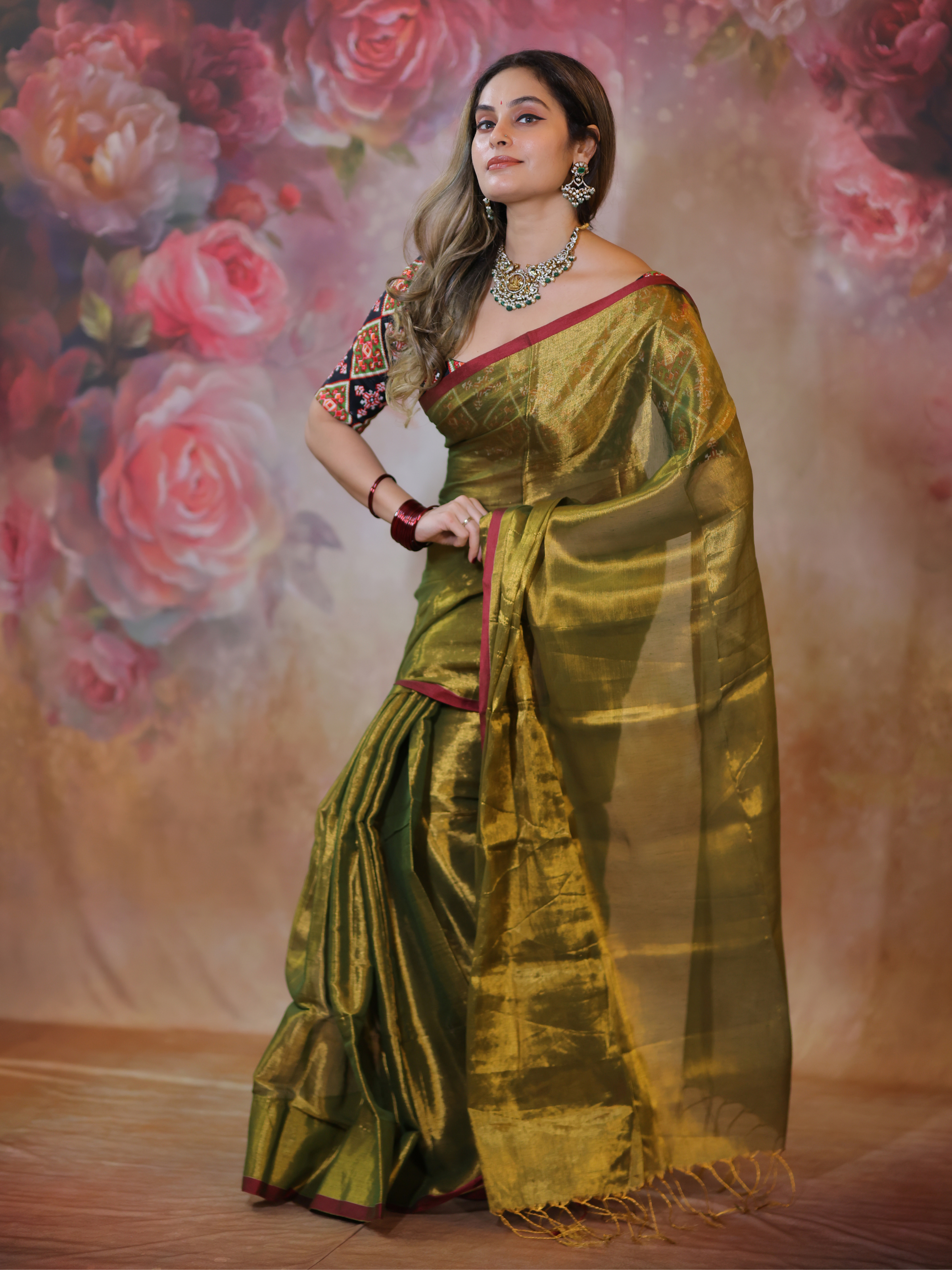 Swarna Ragini (Tissue Mul Saree)