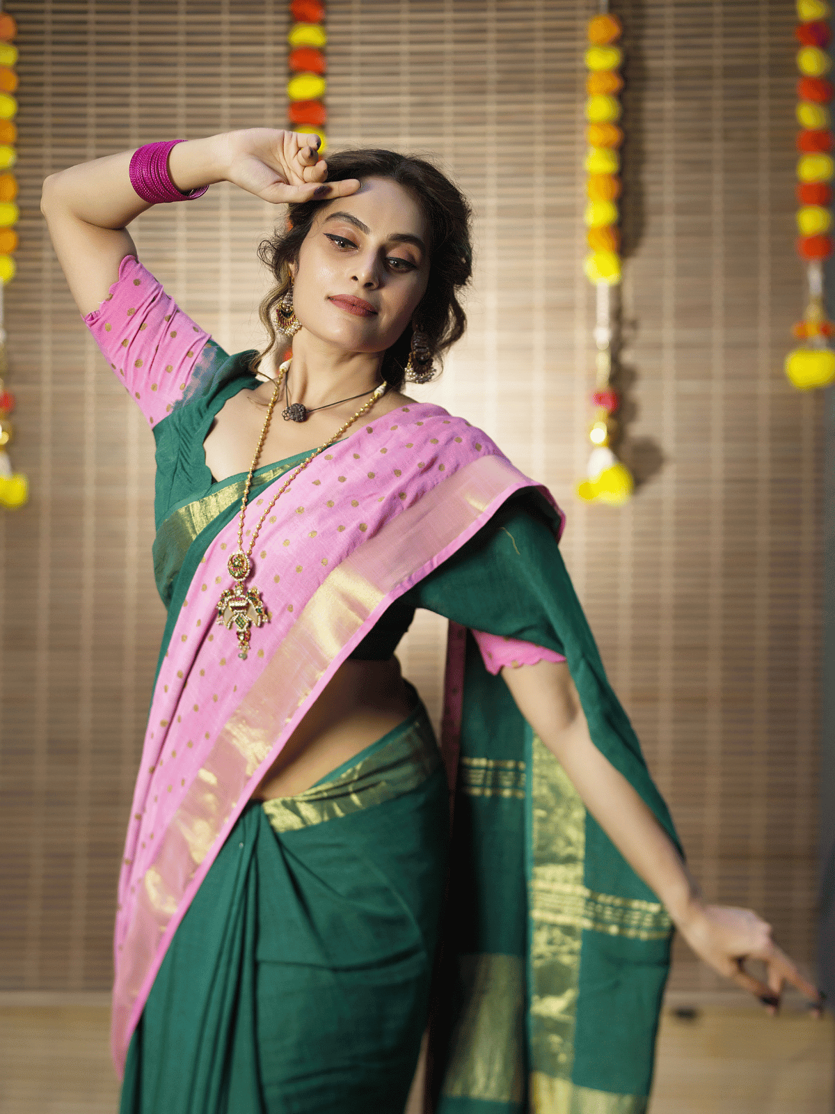 Pista Barfi (Saree + Unstitched Blouse Piece)