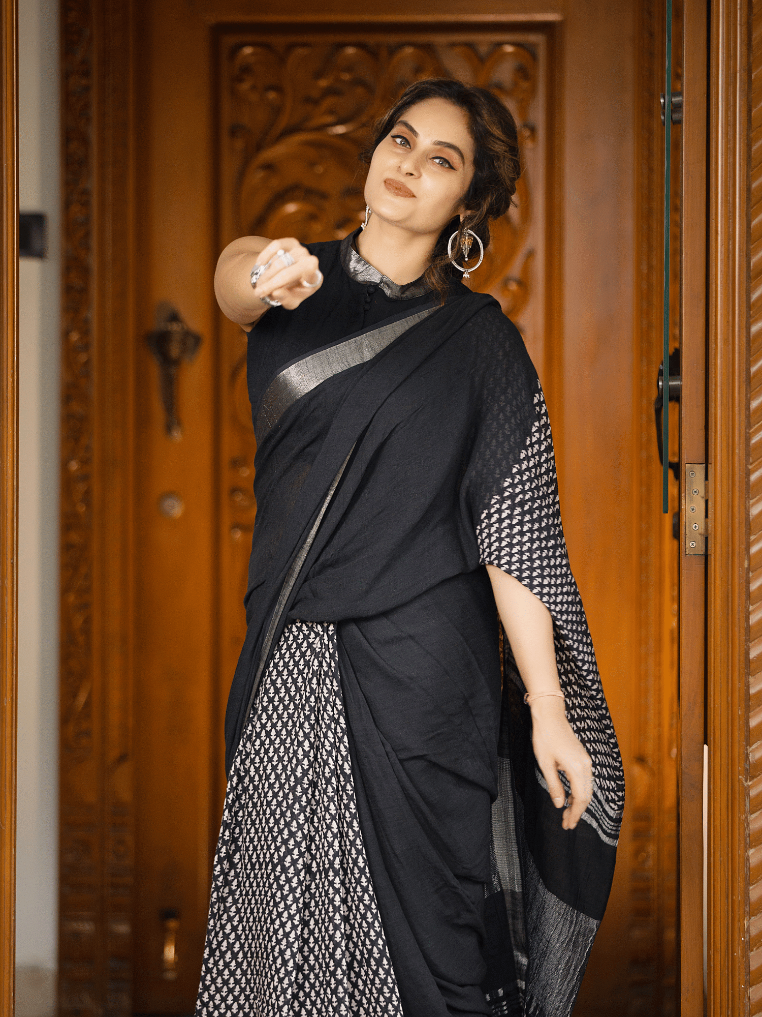 Kala Jamun (Saree + Unstitched Blouse Piece)