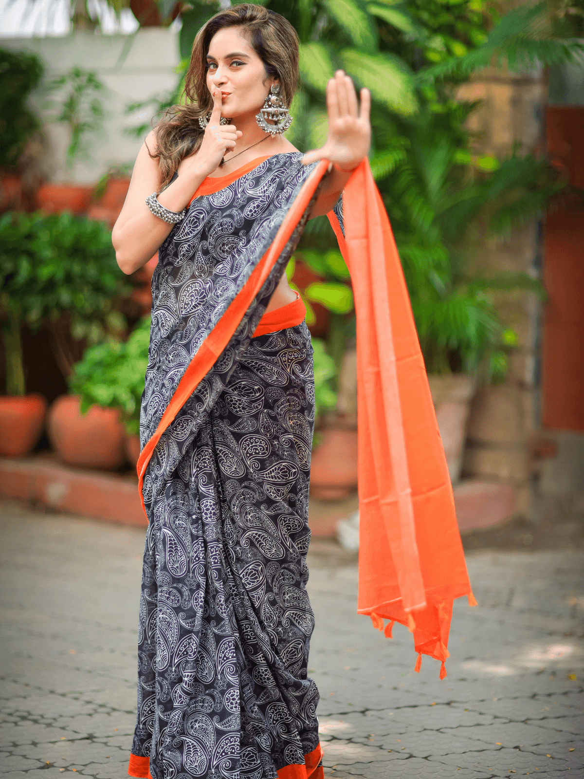 Mast Maula (Pure Mul Cotton Saree)