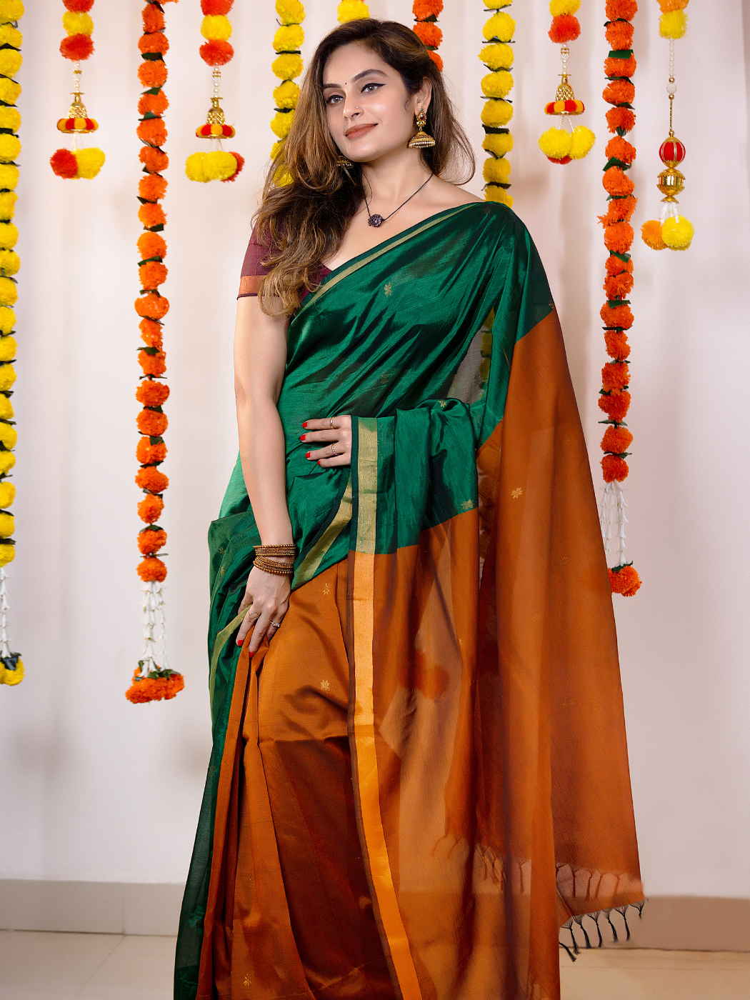 Ashirvad ( Pure Pattu Saree Handwoven + Blouse Piece)