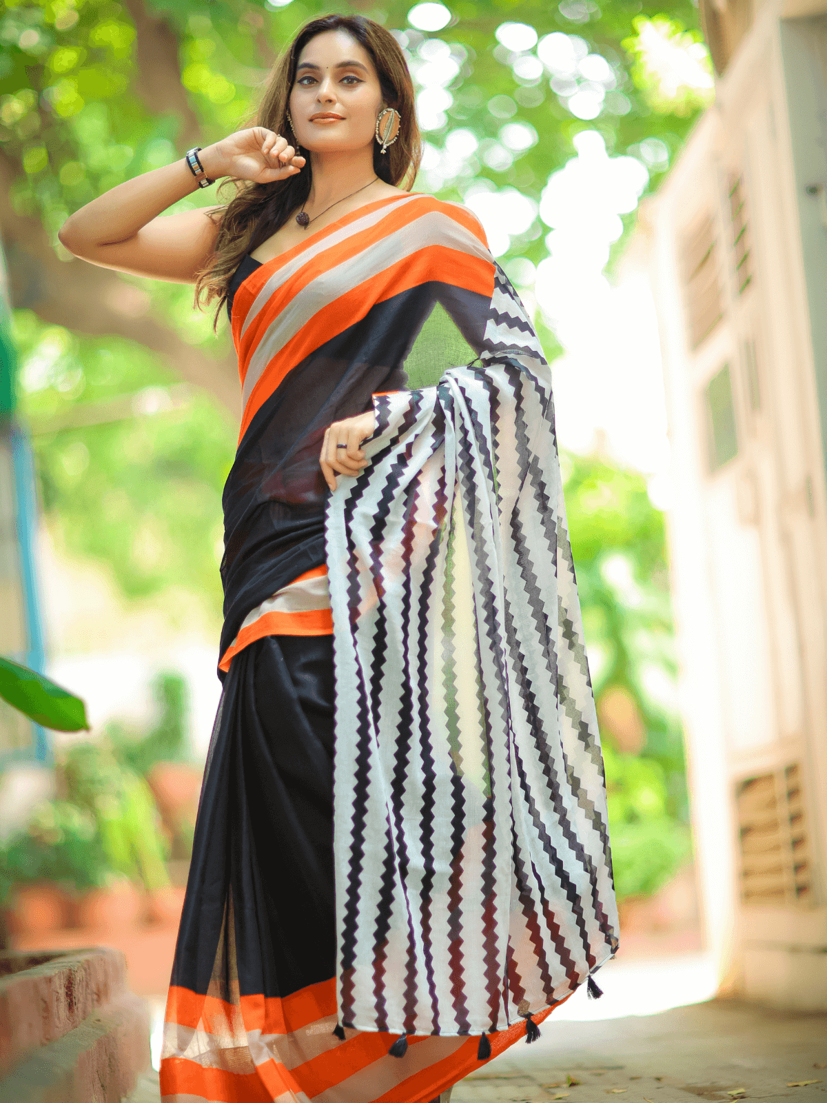 Rollercoaster Romance (Pure Mul Cotton Saree)