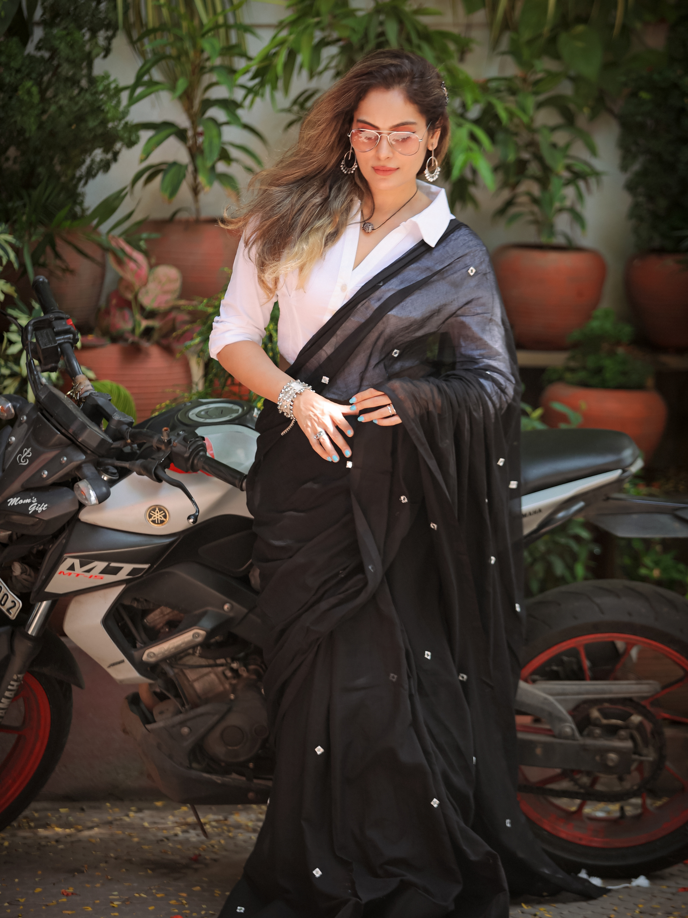 Vivacious Bijli (Pure Mul Cotton Saree)