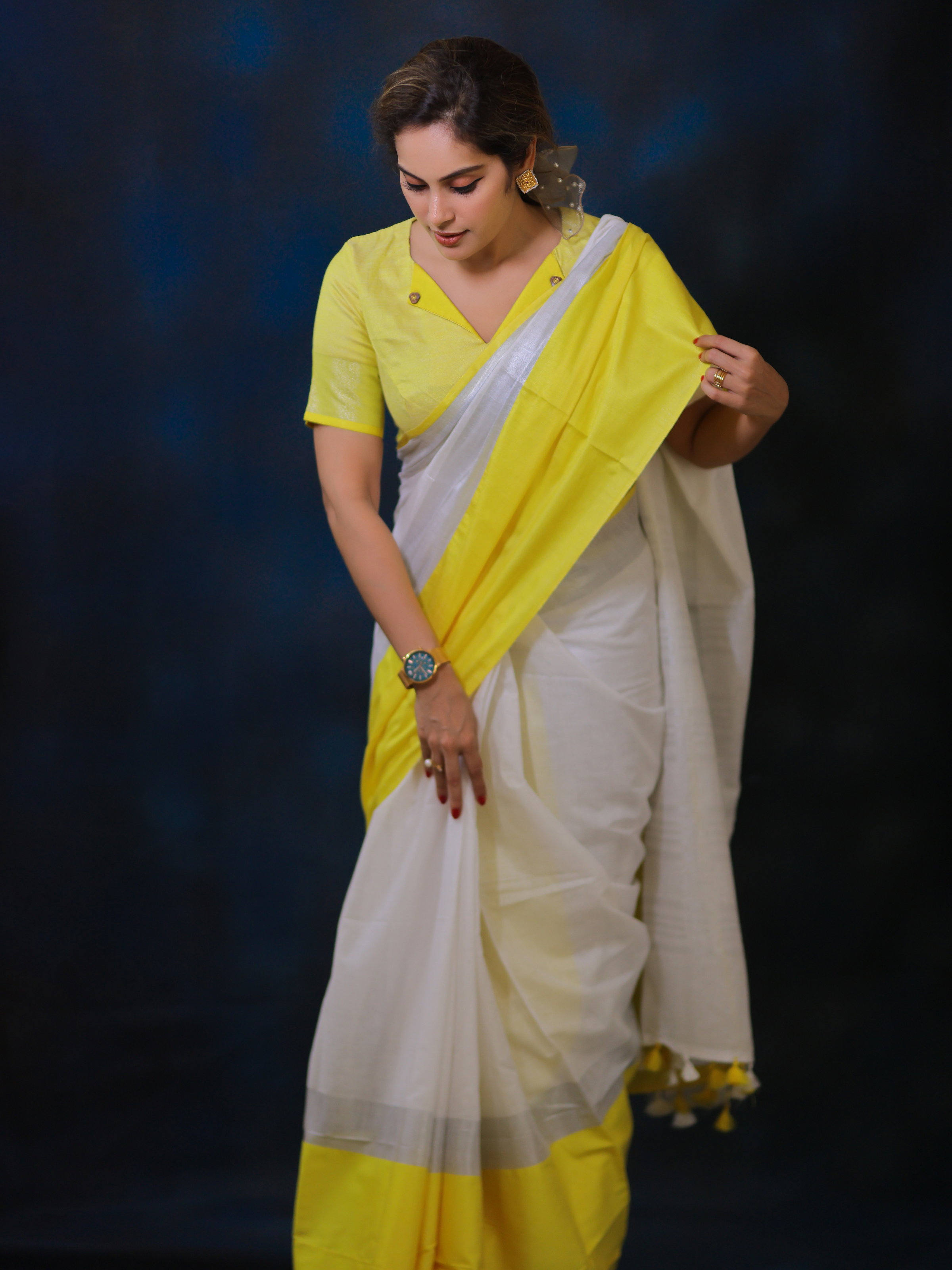 Saffron Baklava (Linen Saree)