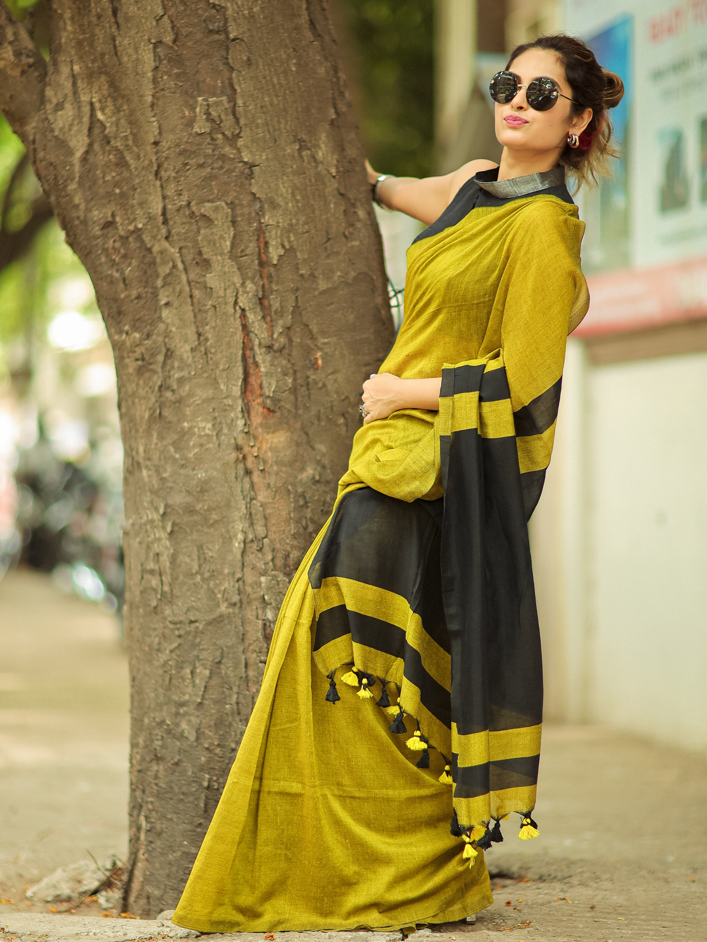 Parrot's Play (Soft Cotton Saree)