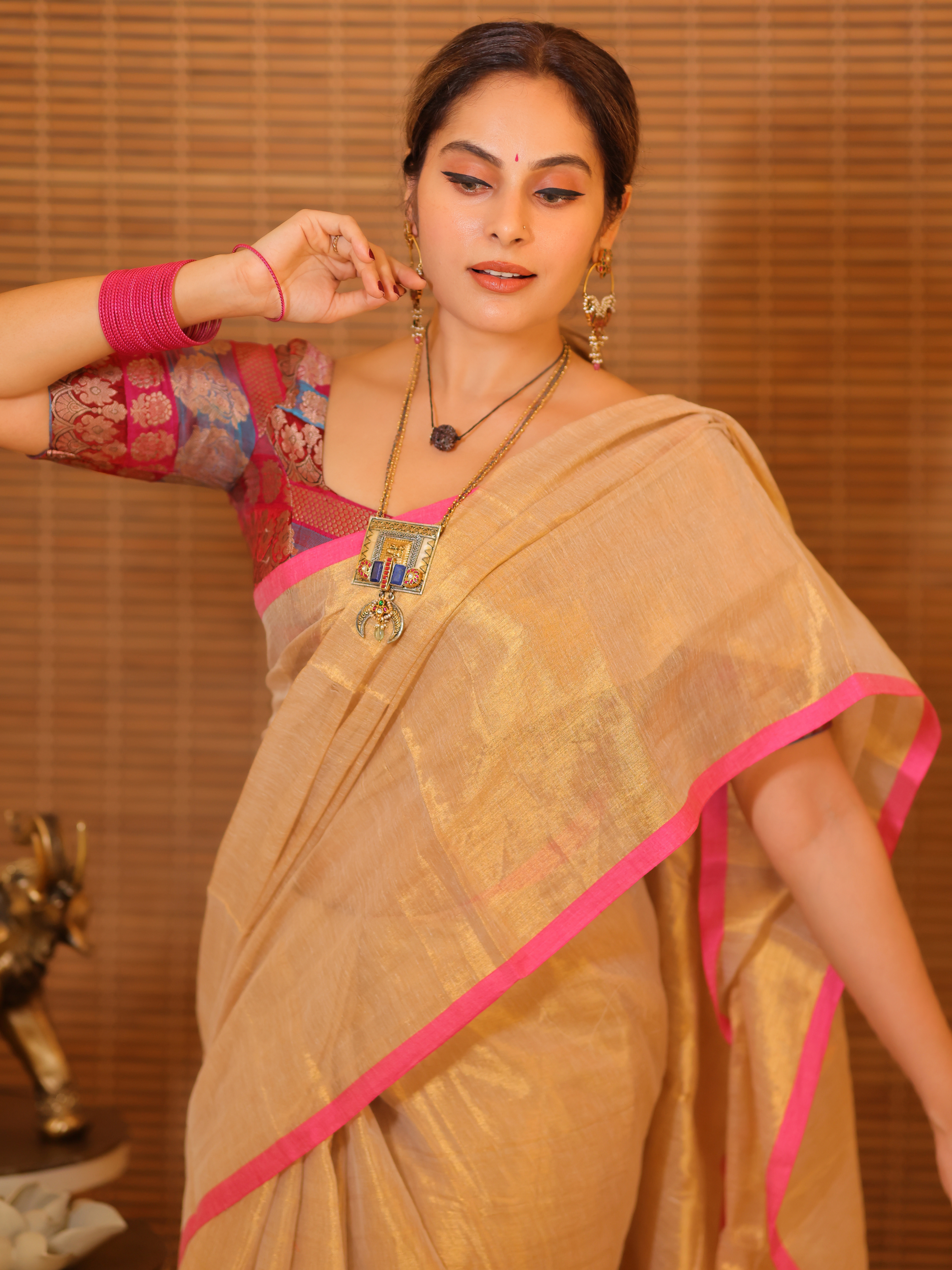 Swarna Kanak (Tissue Mul Saree)