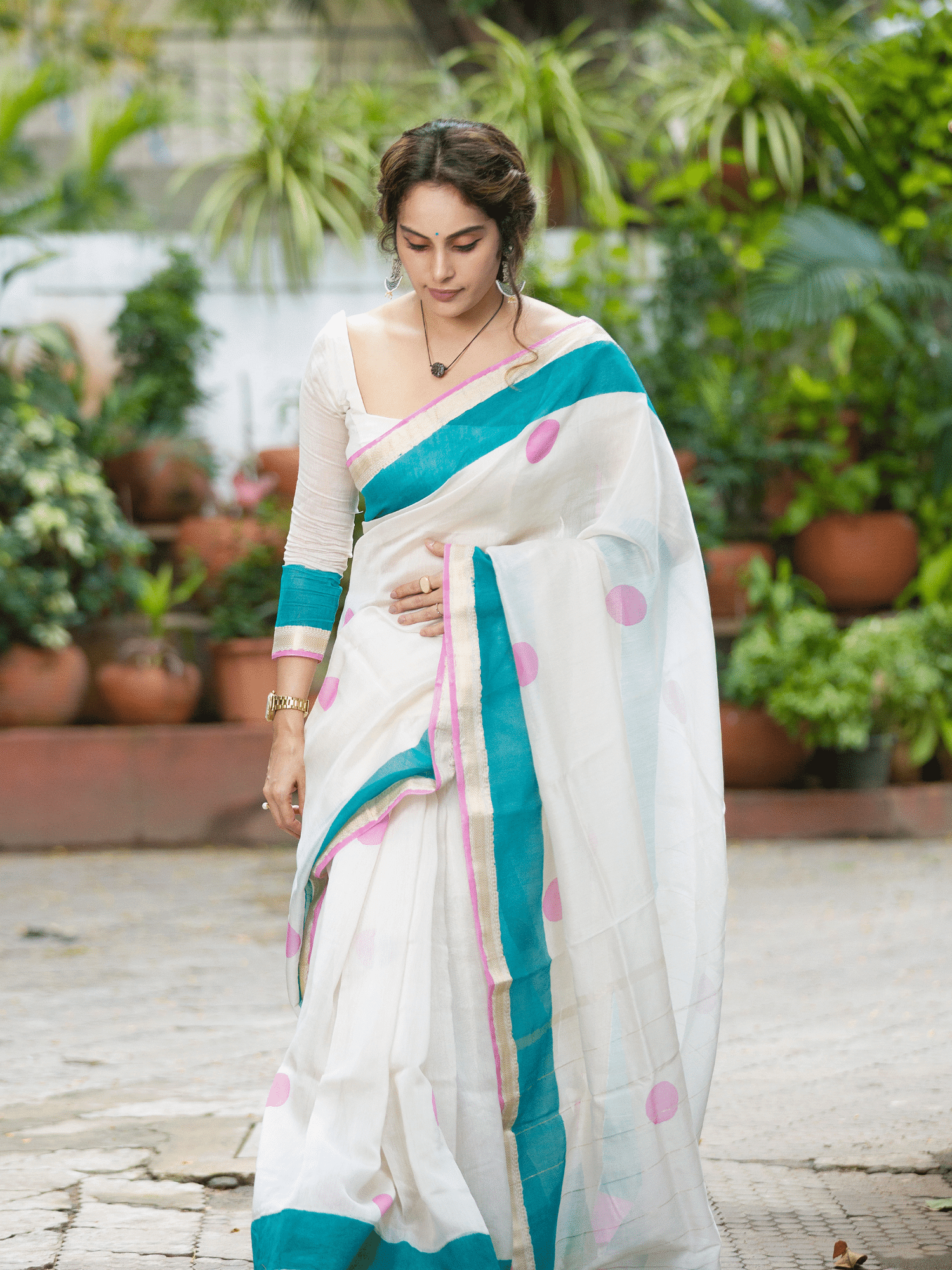 Stargazer (Saree + Unstitched Blouse Piece)