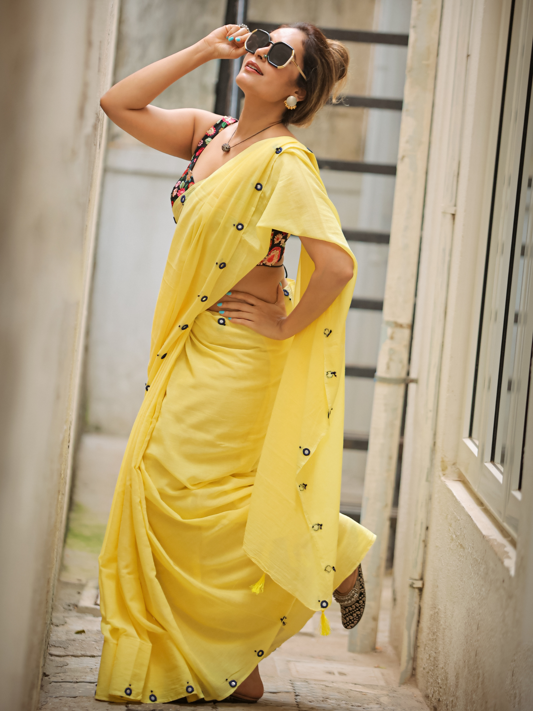 Radiant Roshni (Pure Mul Cotton Saree)