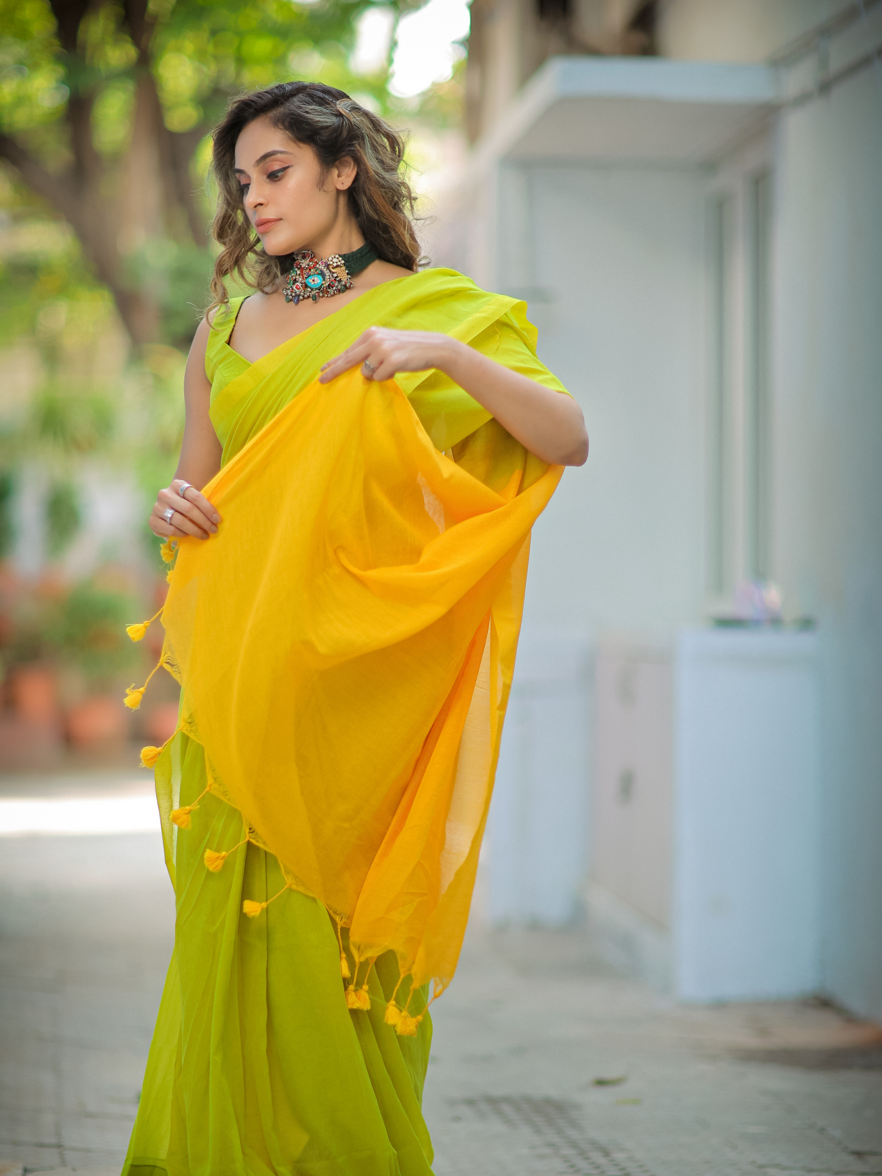 Basanti (Pure Mul Cotton Saree + Unstitched Blouse Piece)