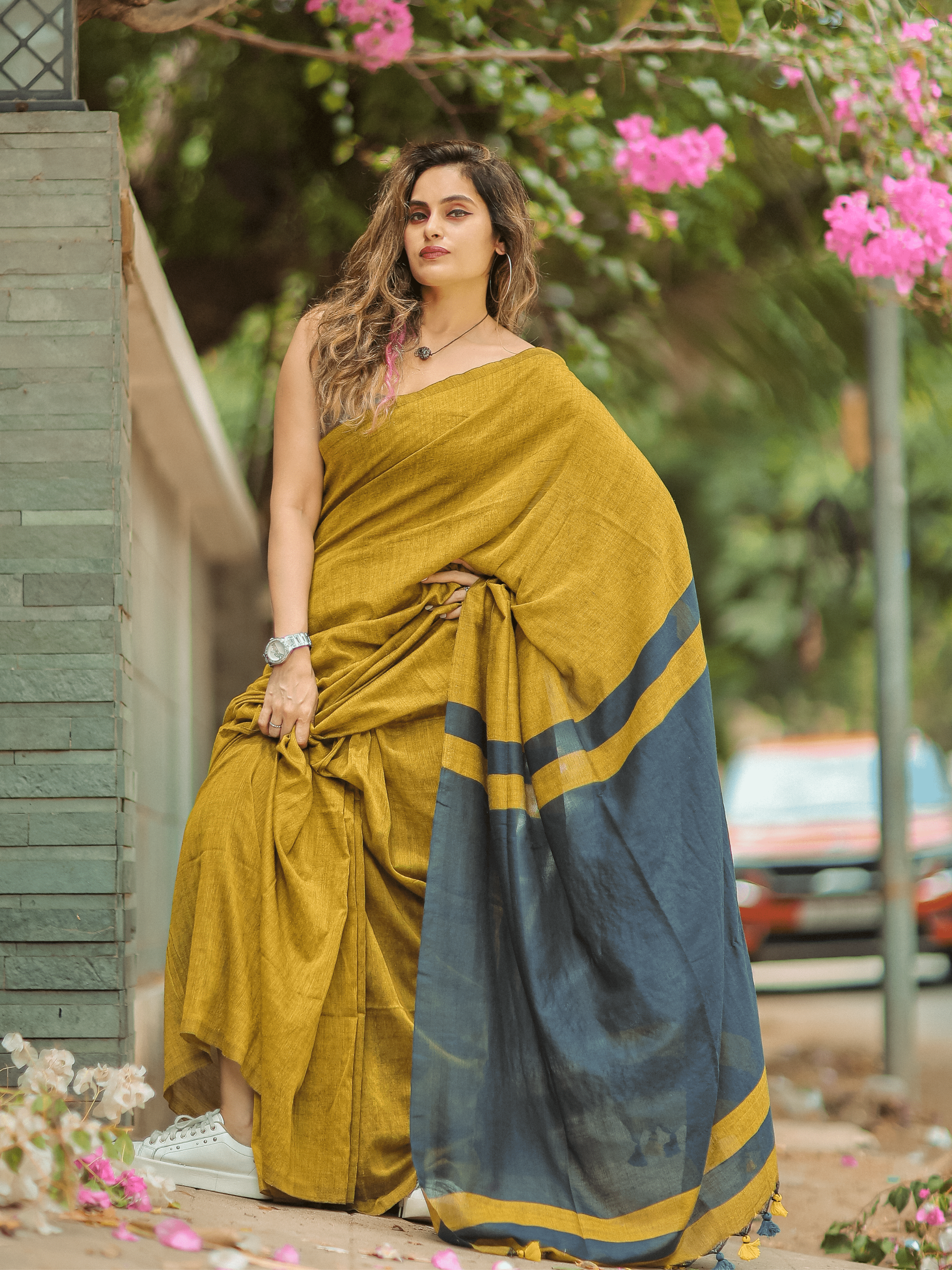 Parakeet's Patience (Soft Cotton Saree)