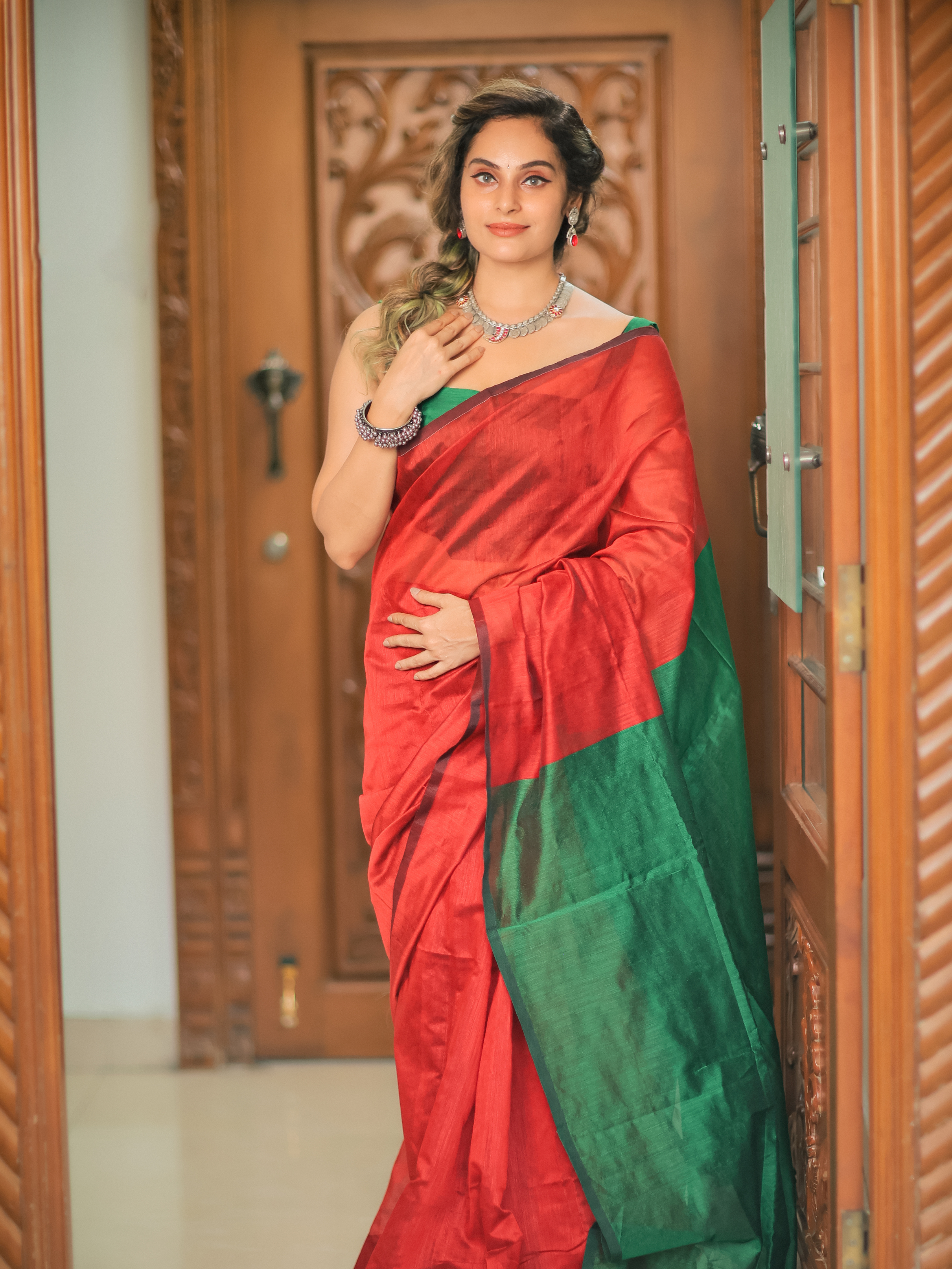 Gulaal (Handwoven Cotton And Silk Weaving Saree + Unstitched Blouse Piece)