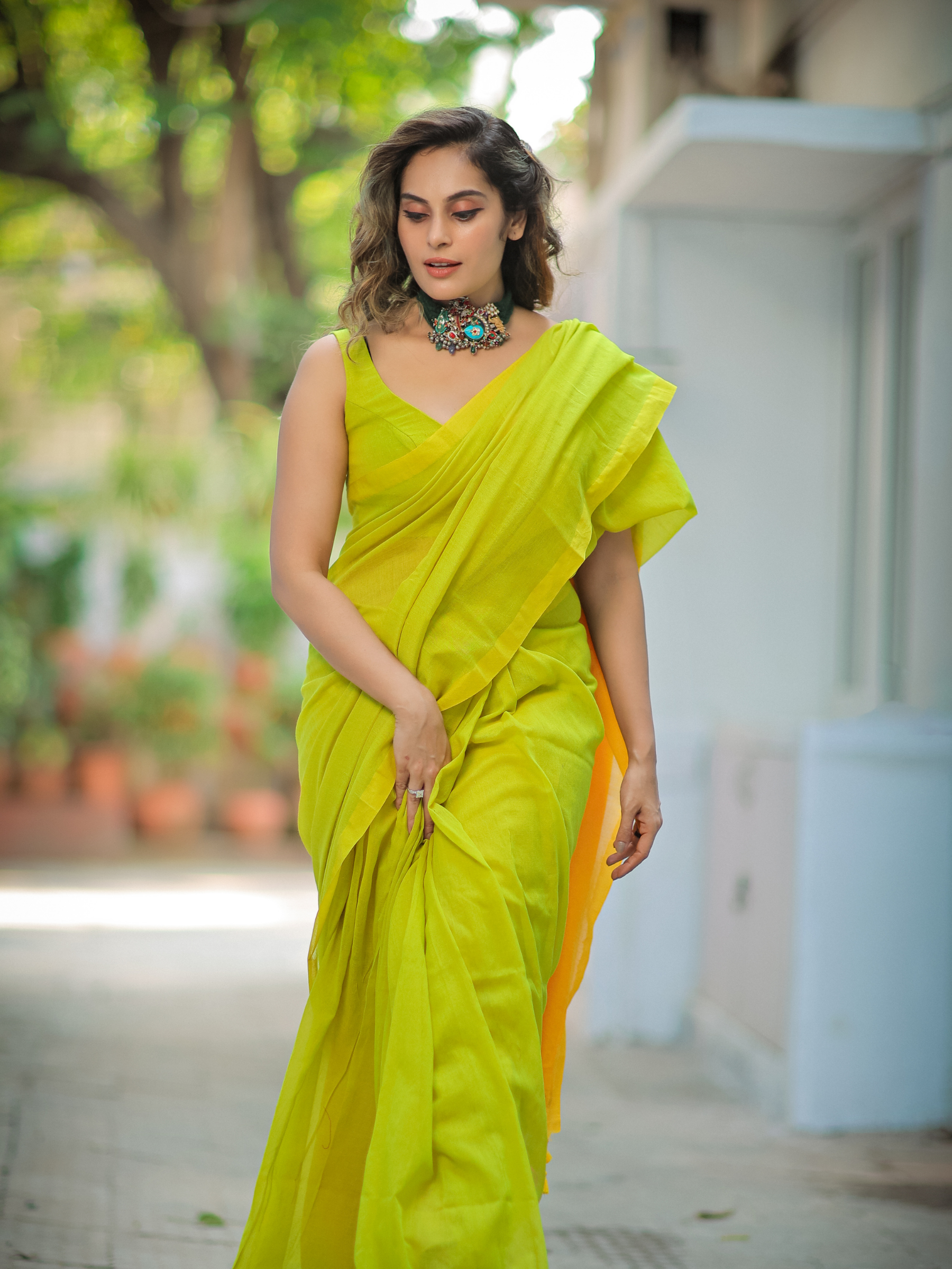 Basanti (Pure Mul Cotton Saree + Unstitched Blouse Piece)