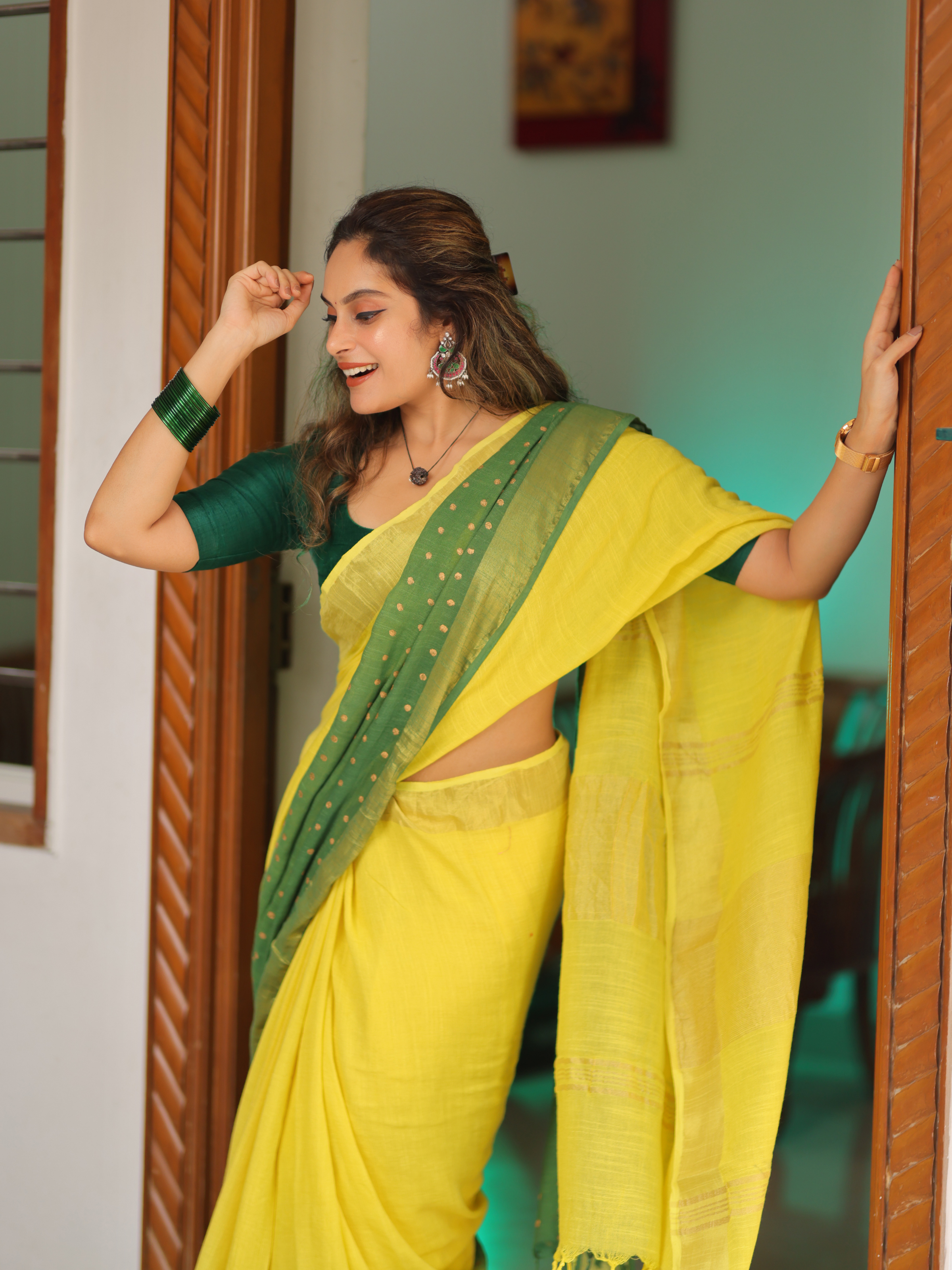 Badami Lassi (Saree + Unstitched Blouse Piece)