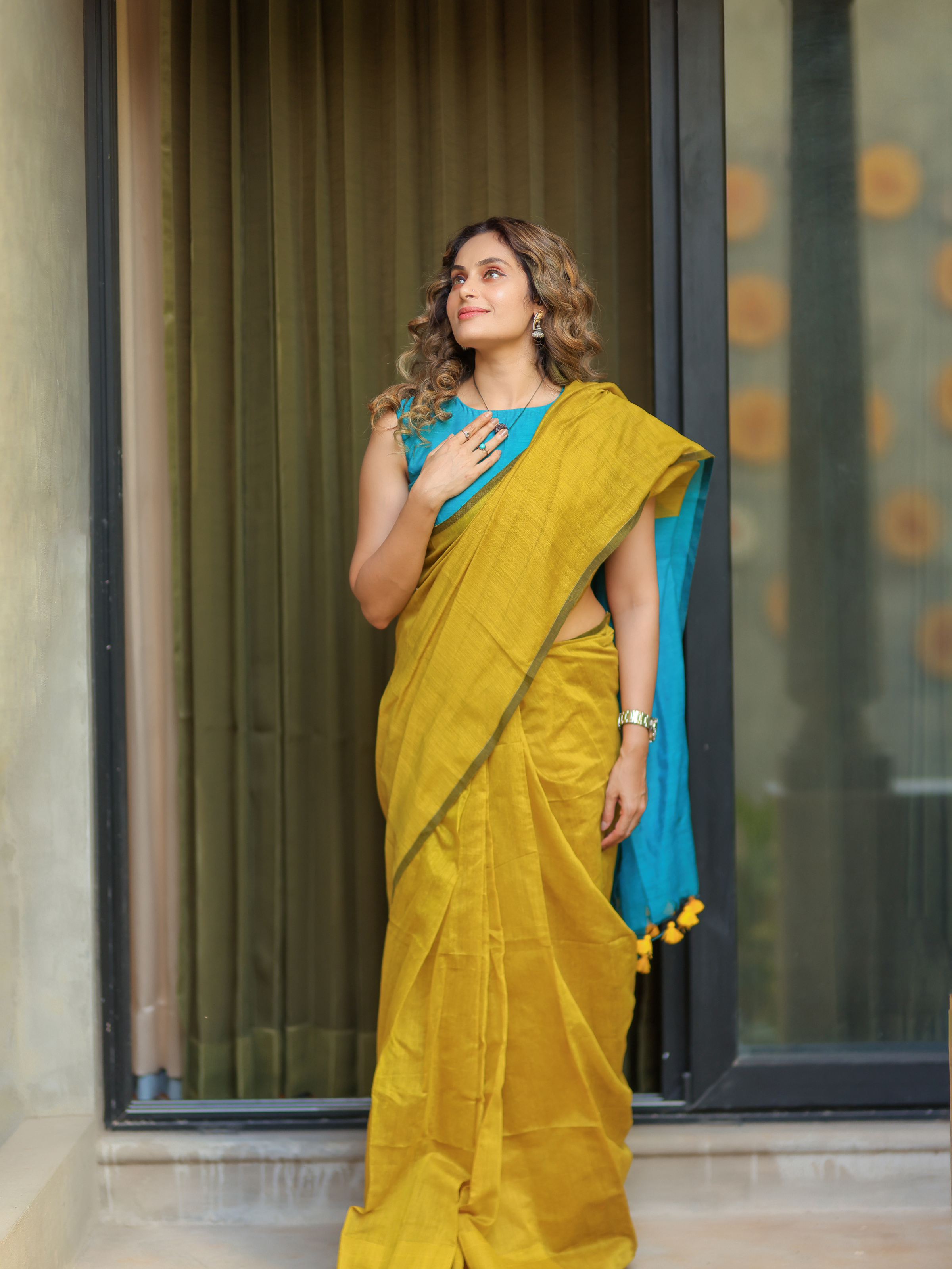 Thandai (Handwoven Cotton And Silk Weaving Saree + Unstitched Blouse Piece)