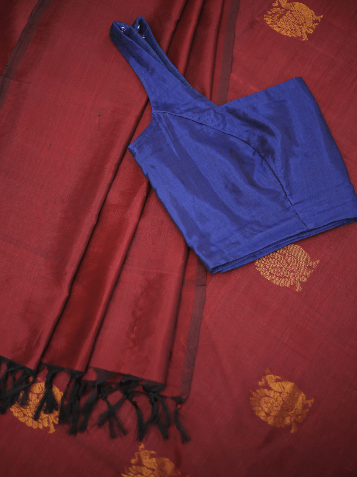 Soumya (Handwoven Silk Cotton Saree + Blouse Piece)