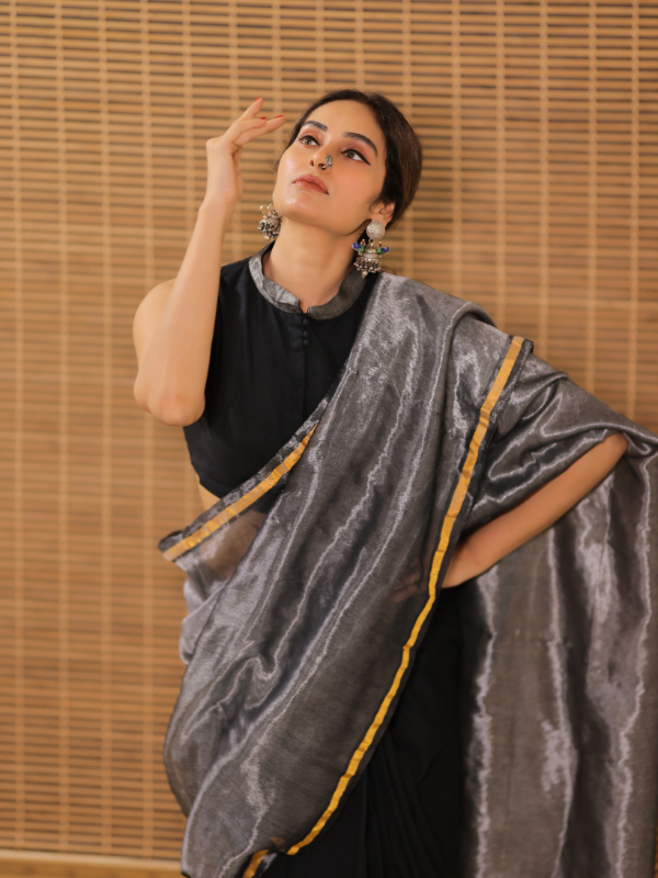 Mystic Amarapali (Handloom Mulmul Cotton and Tissue Silk)