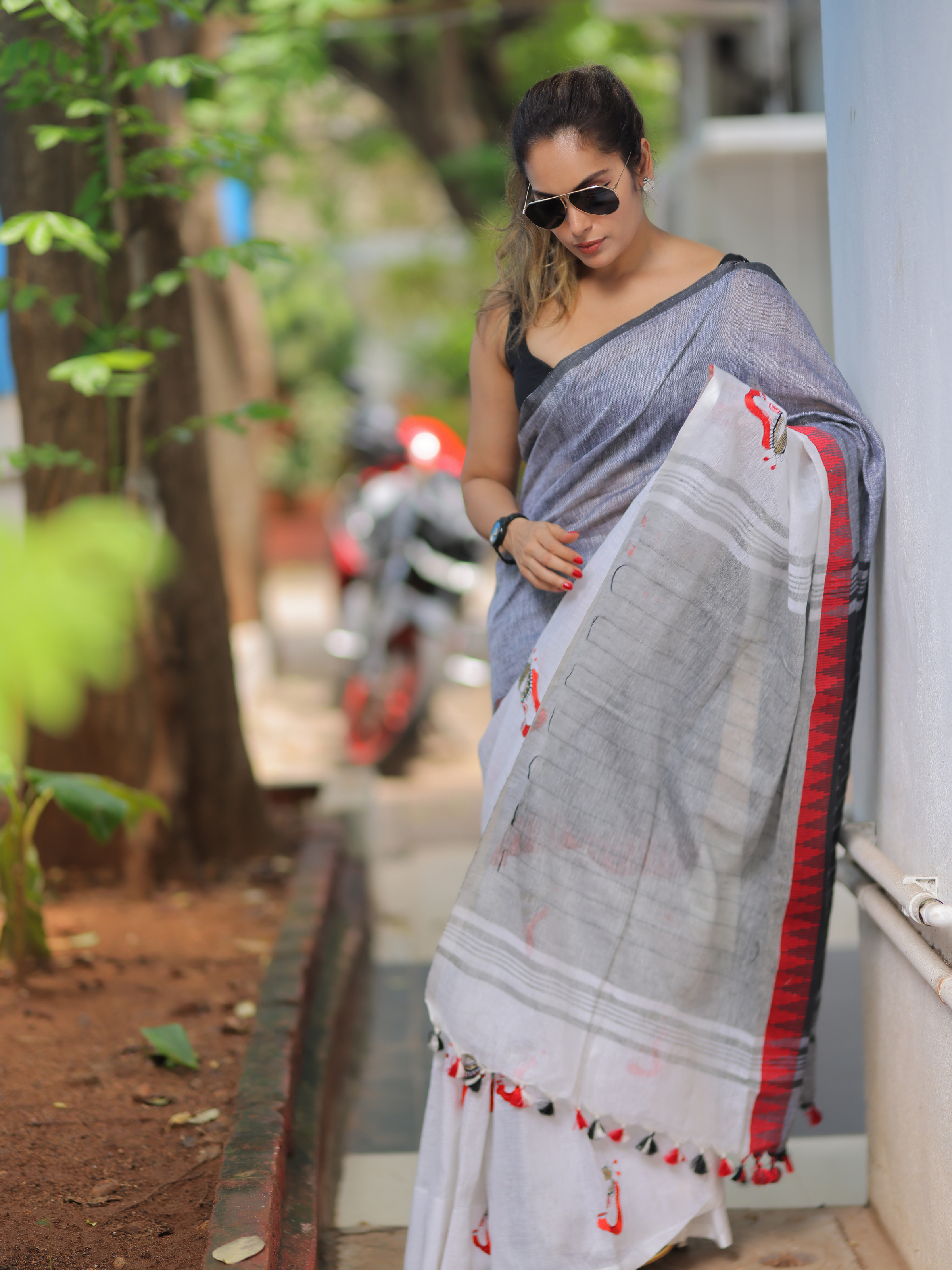 Pistachio & Cranberry Nougat (Linen Saree + Unstitched Blouse Piece)