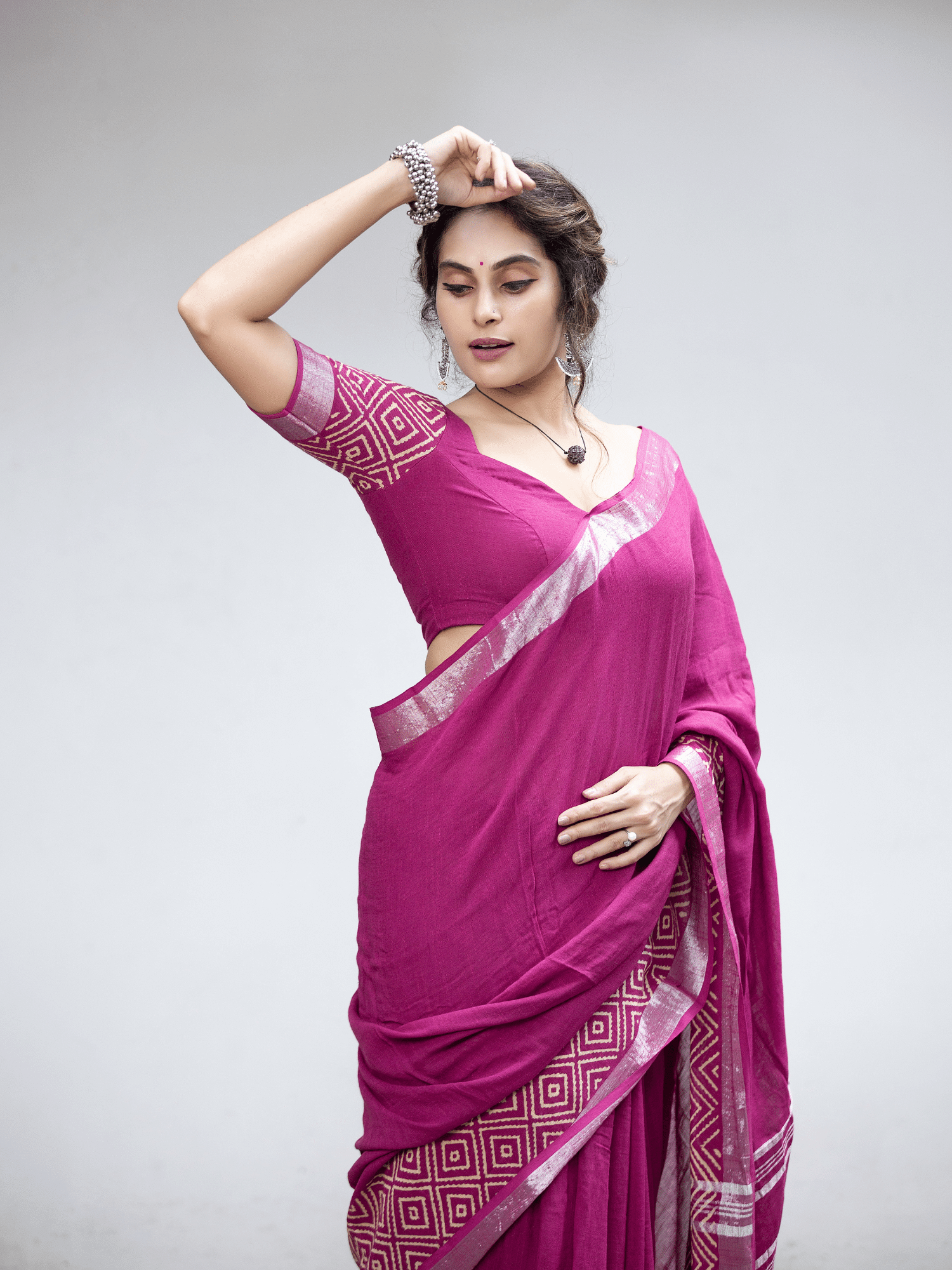 Top Silk Saree Manufacturers in Badami - Best Silk Sari Manufacturers  Bagalkot - Justdial