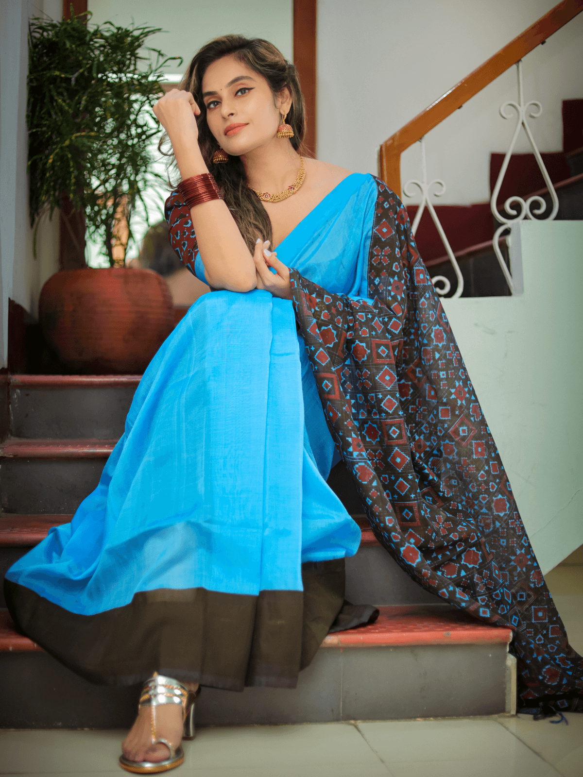 Yashasvi (Handwoven Silk Cotton Saree + Blouse Piece)