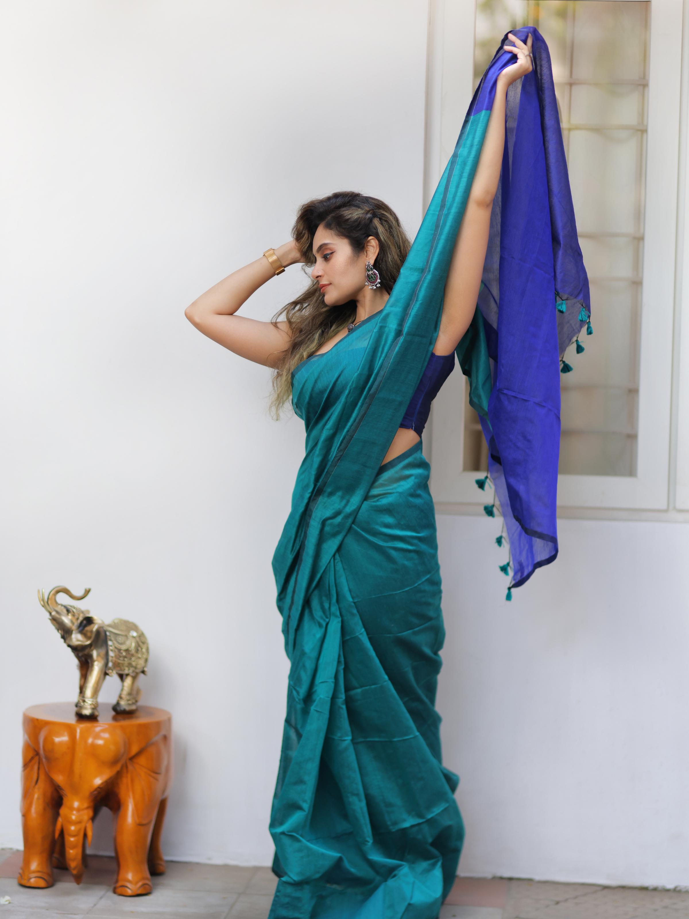 Raas Leela (Handwoven Cotton And Silk Weaving Saree + Unstitched Blouse Piece)