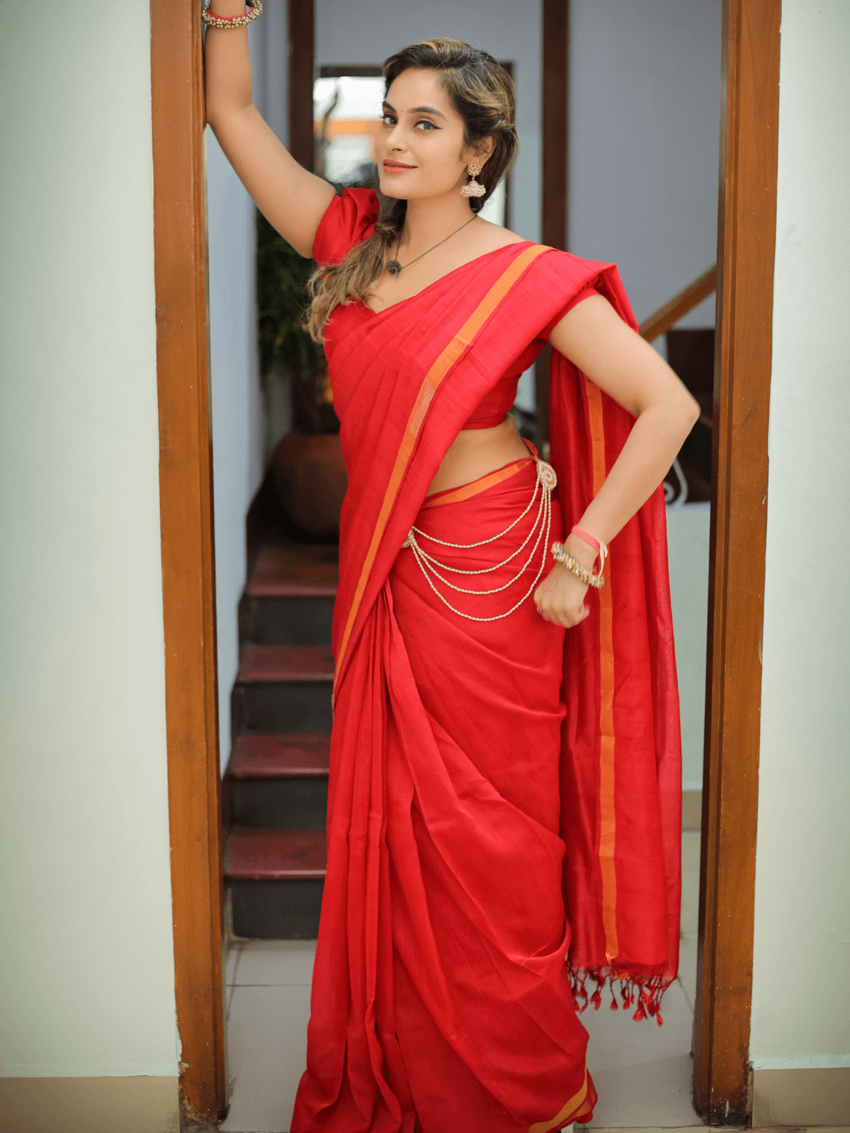 Idhaya (Handwoven Silk Cotton Hip Chain Saree + Blouse Piece)