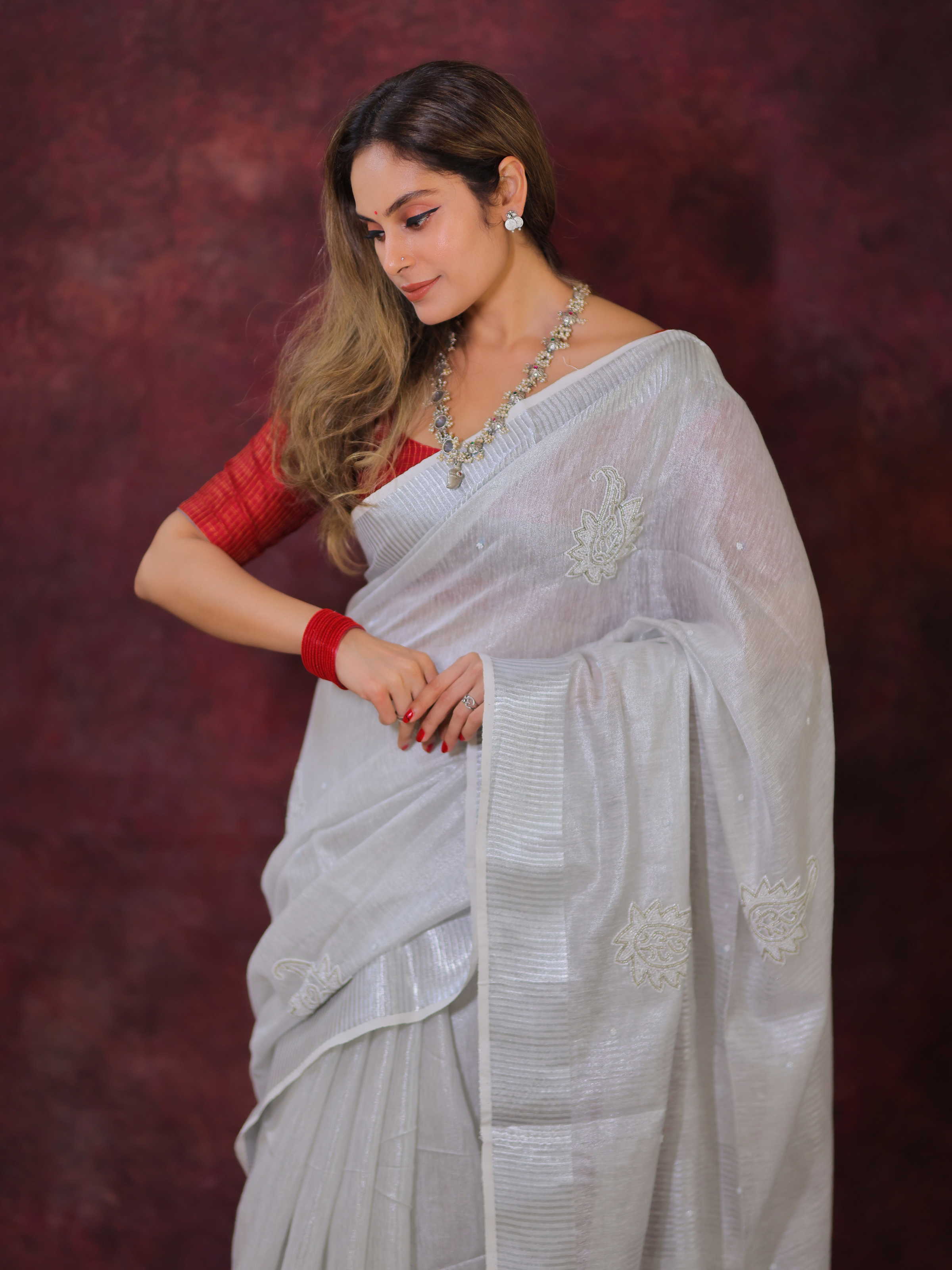 Creamy Basbousa (Tissue Silk Saree + Unstitched Blouse Piece)