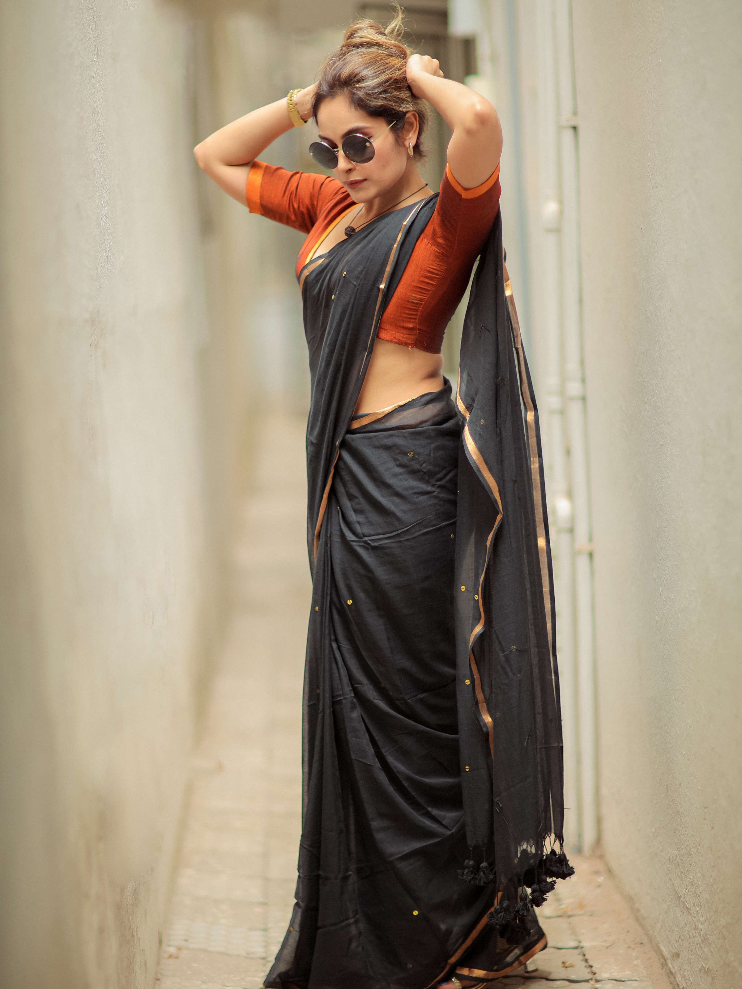 Night Owl (Pure Mul Cotton Saree)